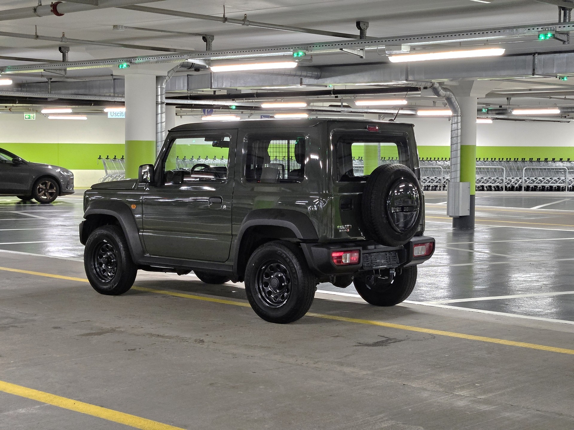 SUZUKI Jimny 1.5 Compact+ 4x4-image-2