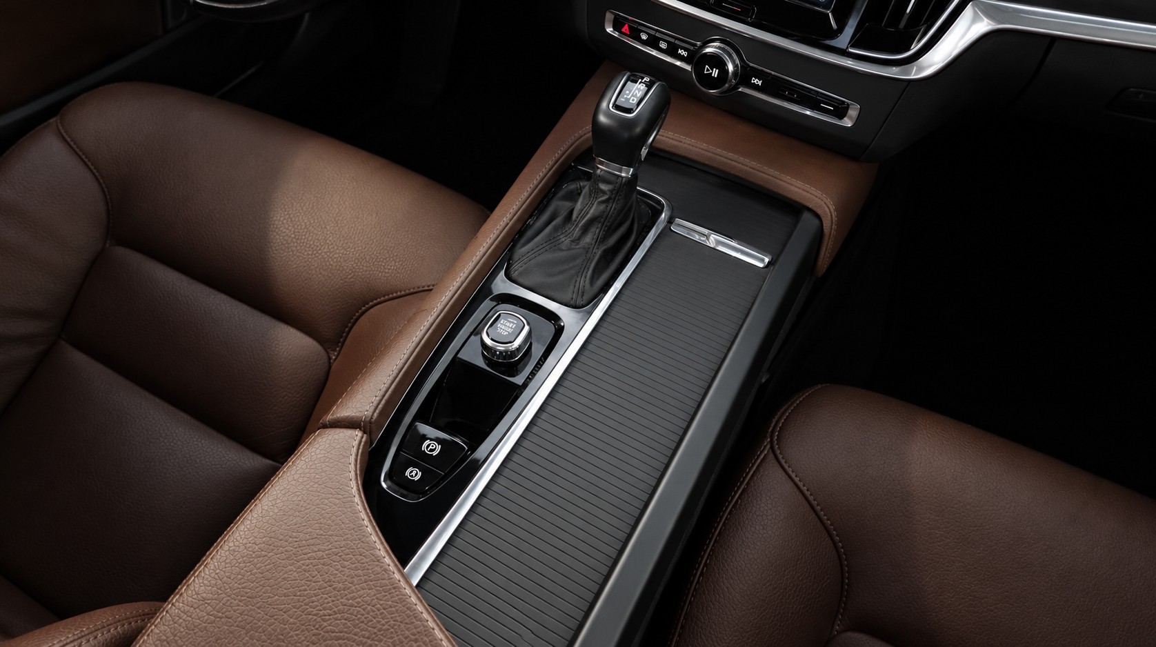 VOLVO V90 D5 AWD Momentum Geartronic Powerpulse-image-15
