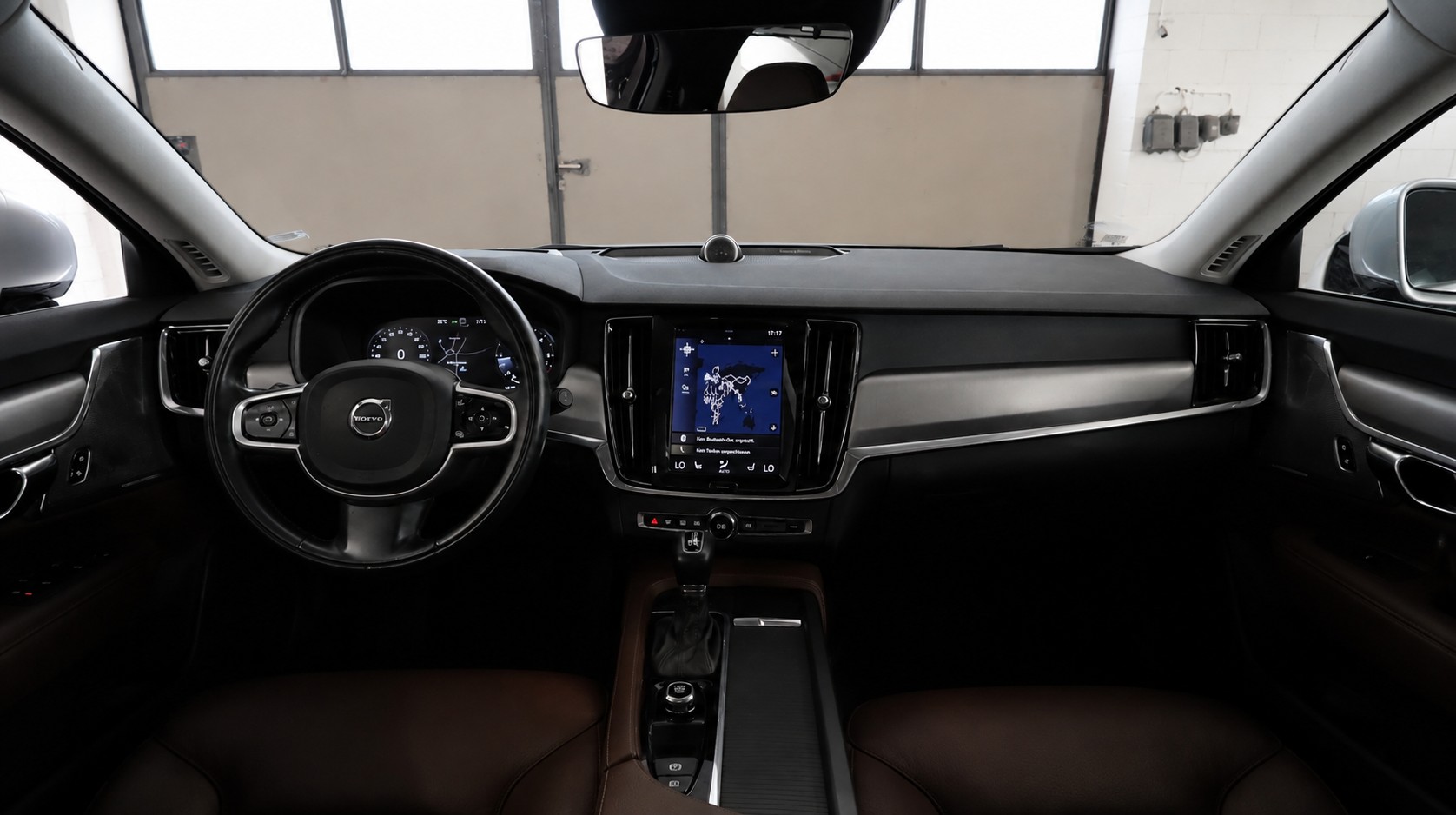 VOLVO V90 D5 AWD Momentum Geartronic Powerpulse-image-5