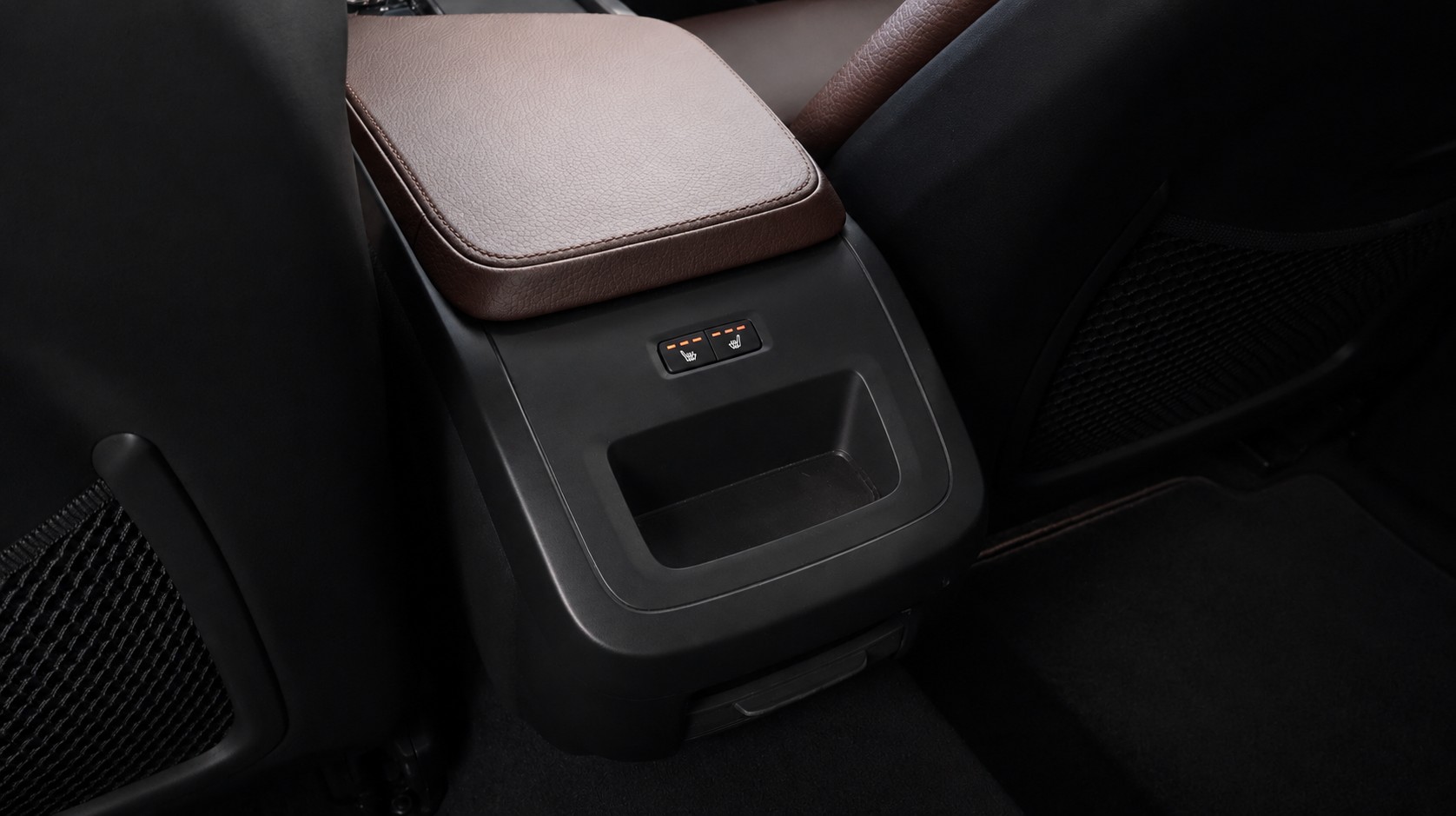 VOLVO V90 D5 AWD Momentum Geartronic Powerpulse-image-22