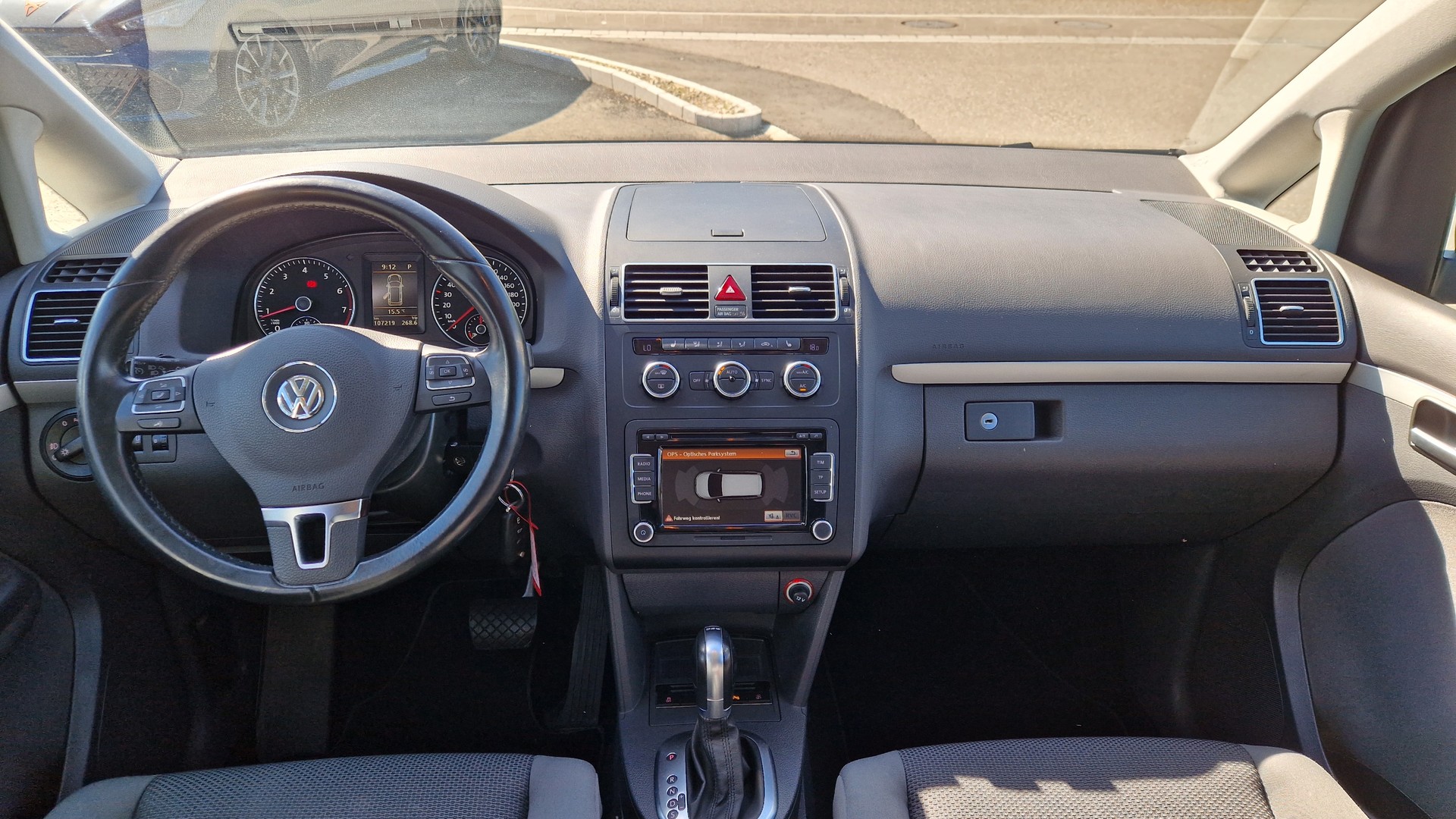 VW Touran 1.4 TSI Start DSG-image-7