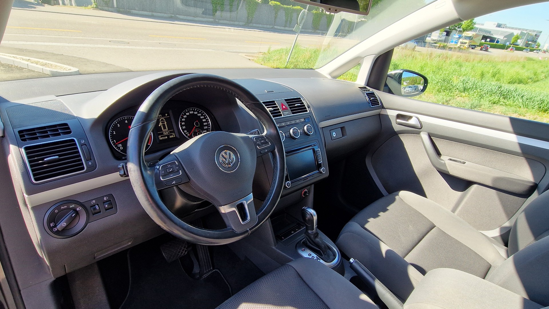 VW Touran 1.4 TSI Start DSG-image-6