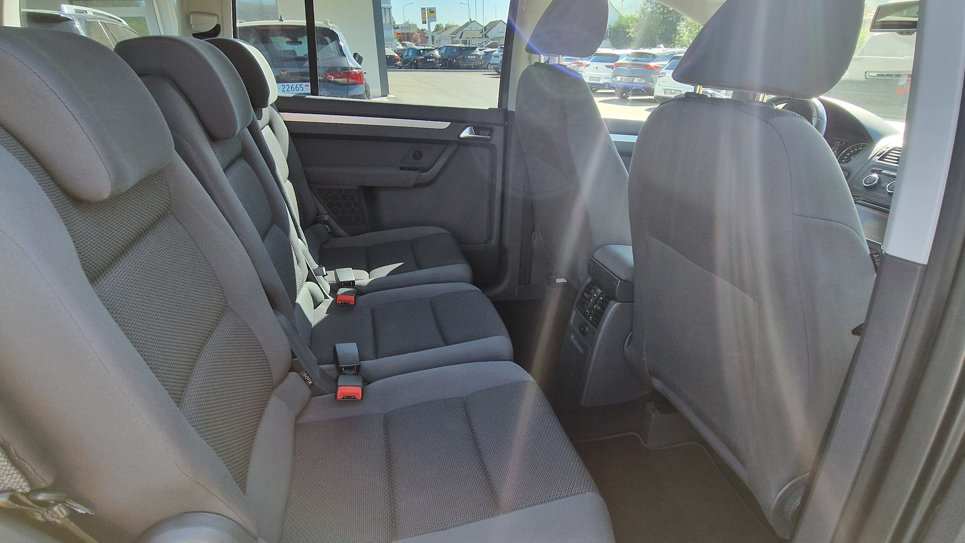 VW Touran 1.4 TSI Start DSG-image-13