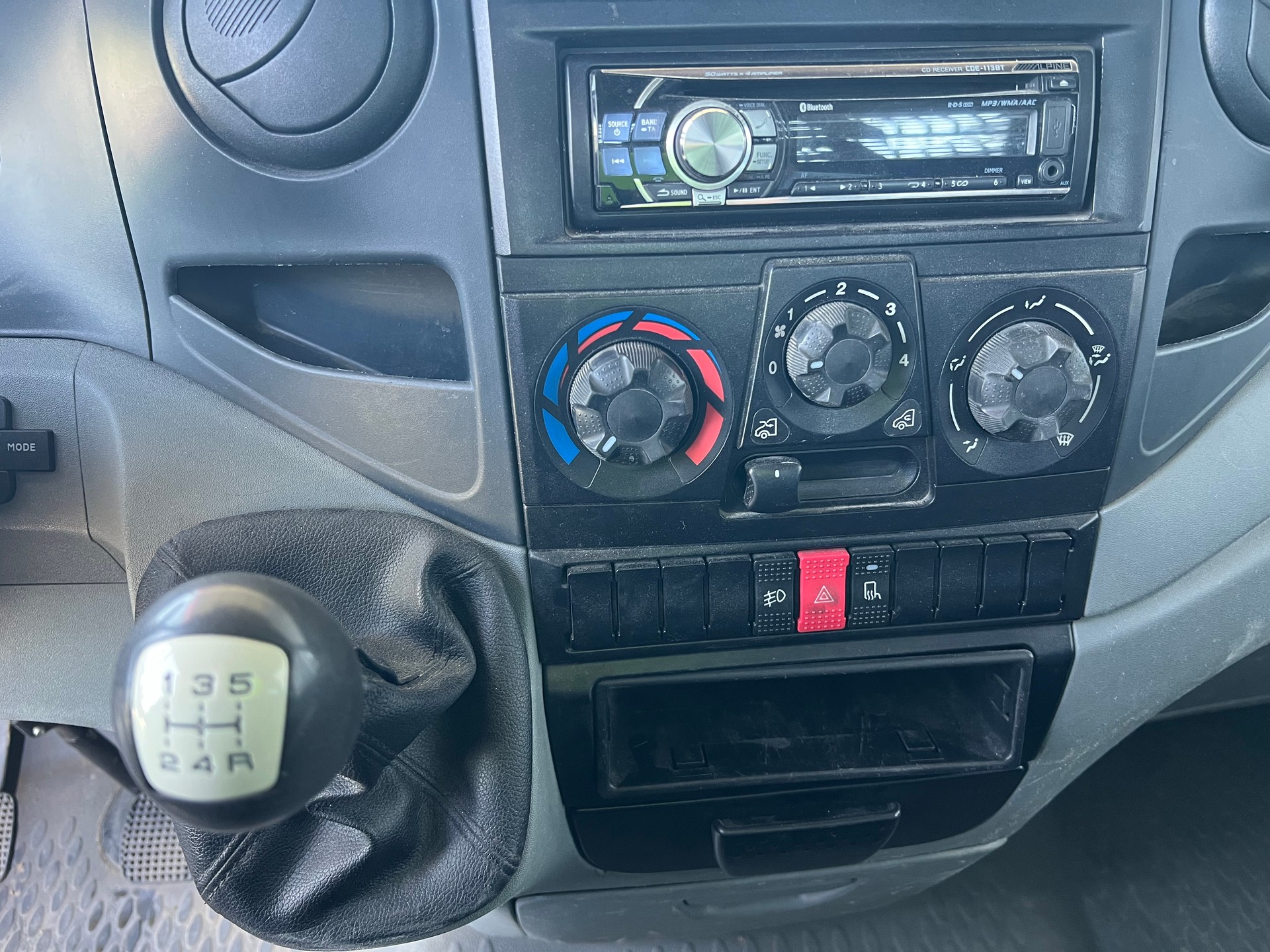 IVECO 35C12 Pont fixe ridelle élévatrice EURO 4-image-7