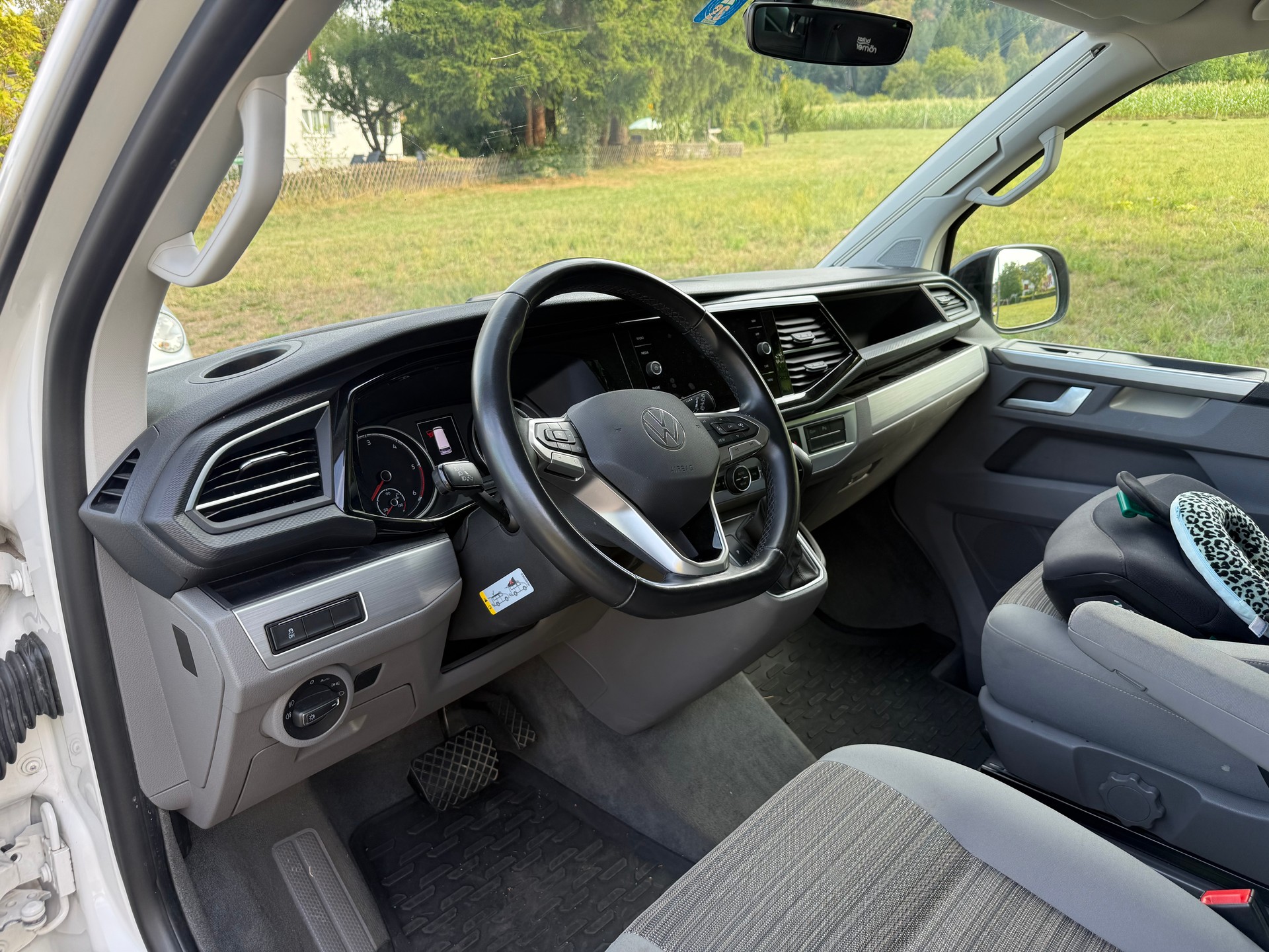 VW 2.0 TDI 150 Beach Edition Spirit DSG 4m-image-5