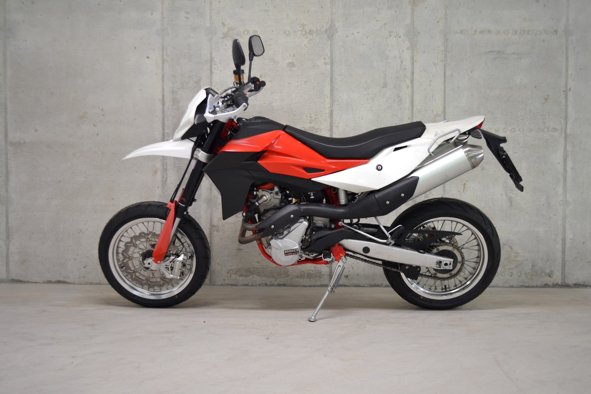 SWM SM 650 R-showroom-element-2