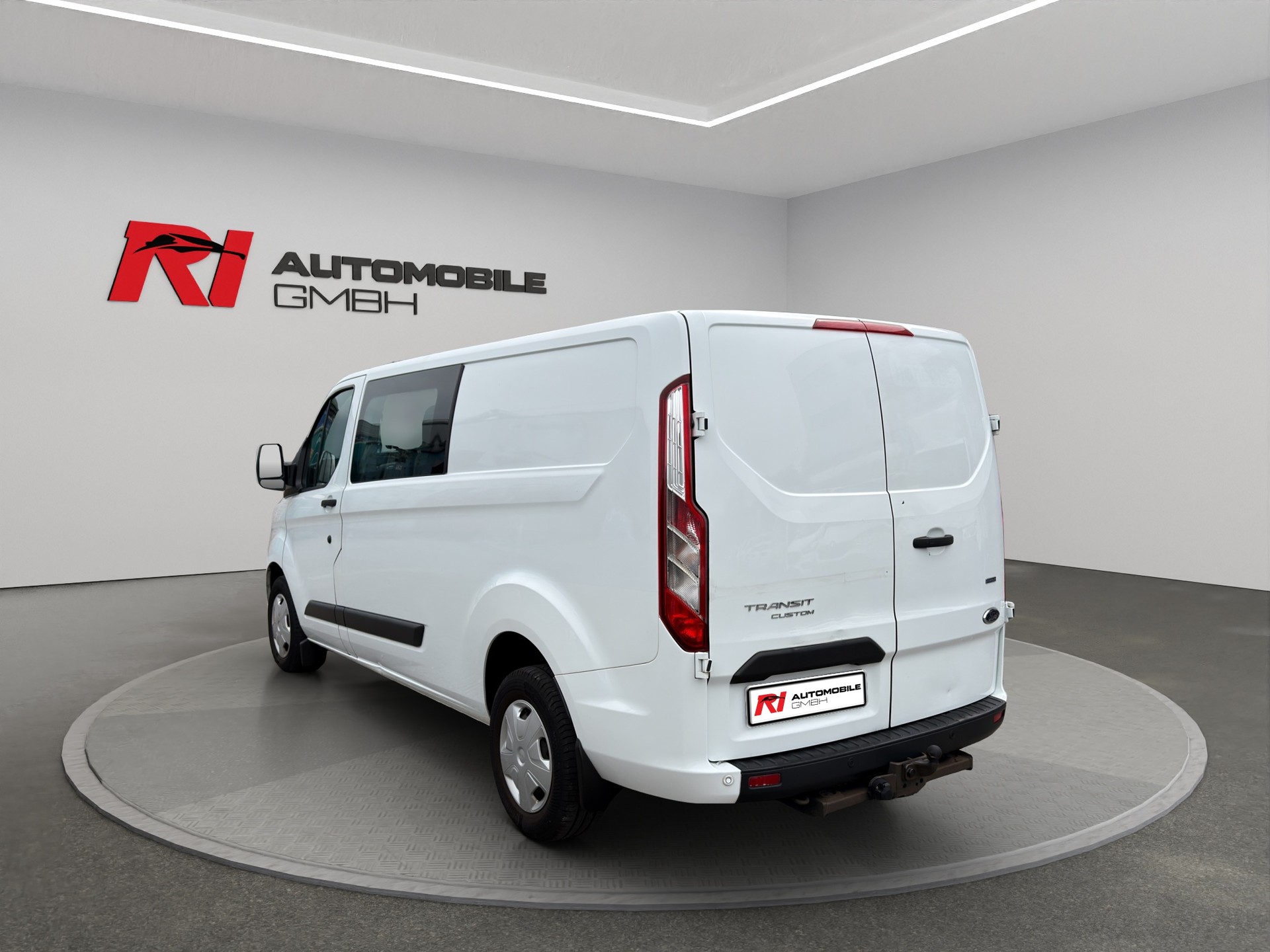 FORD Transit Custom Van 300 L2H1 DK Trend-image-4