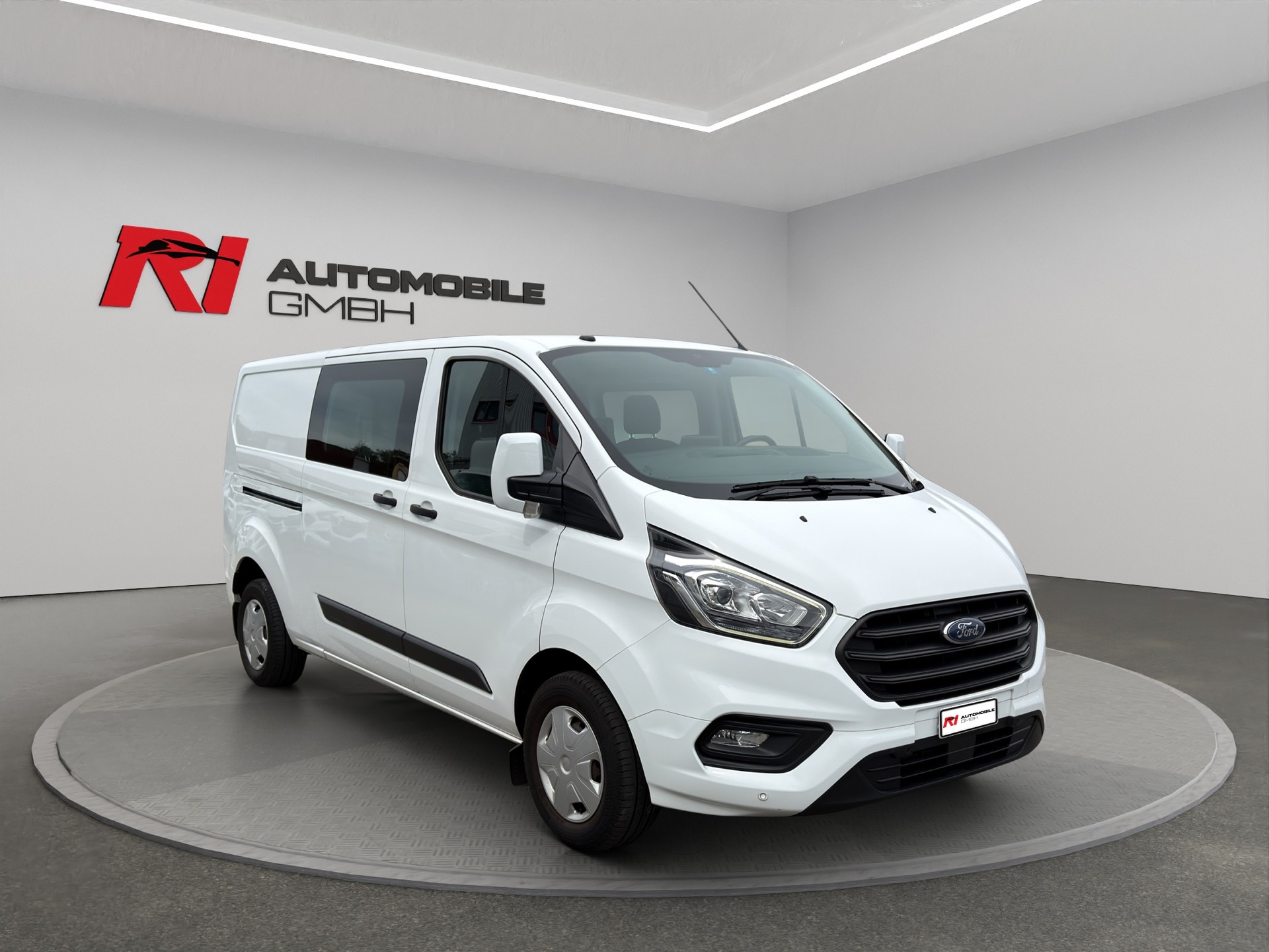 FORD Transit Custom Van 300 L2H1 DK Trend-image-1