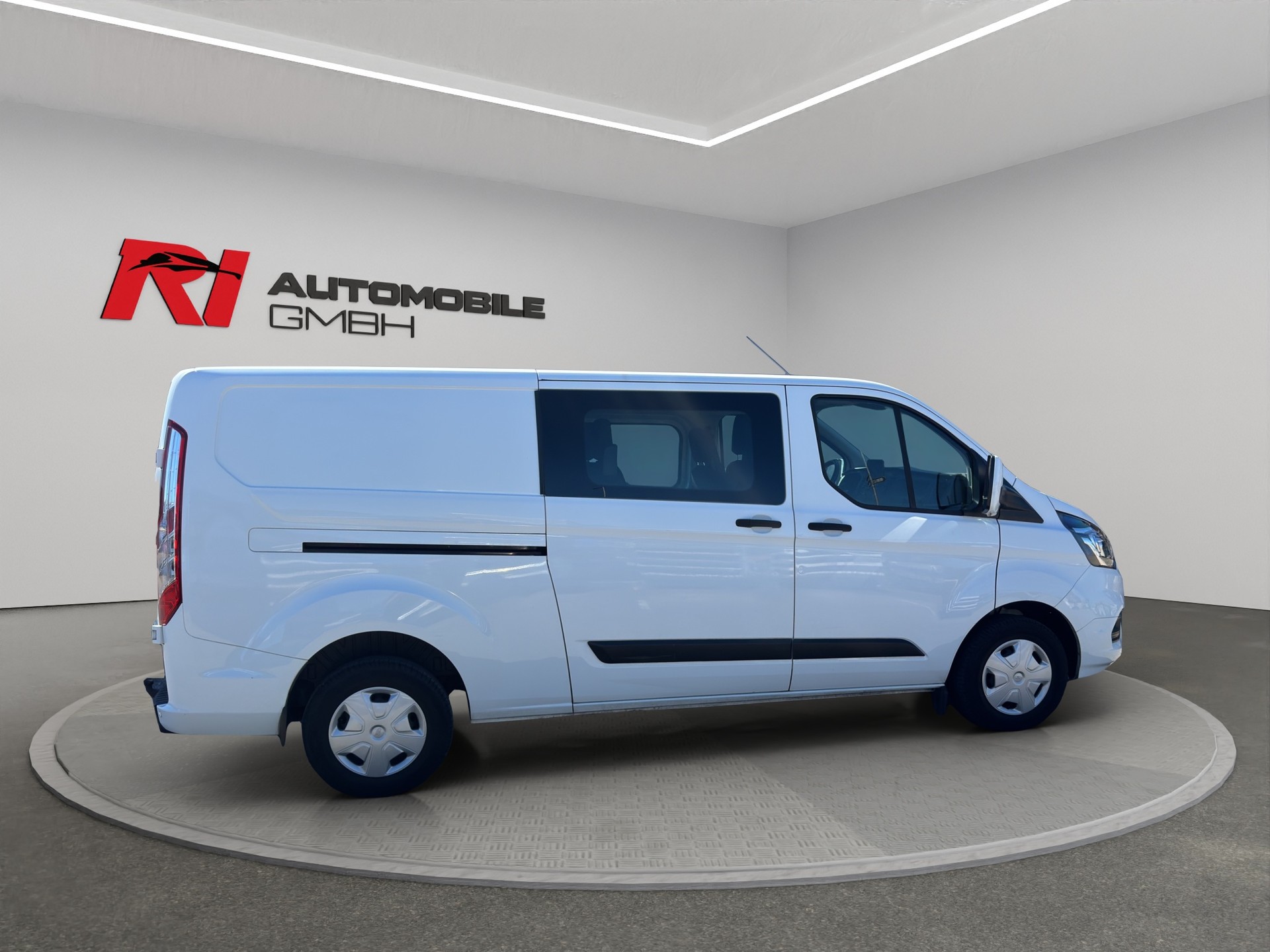 FORD Transit Custom Van 300 L2H1 DK Trend-image-6