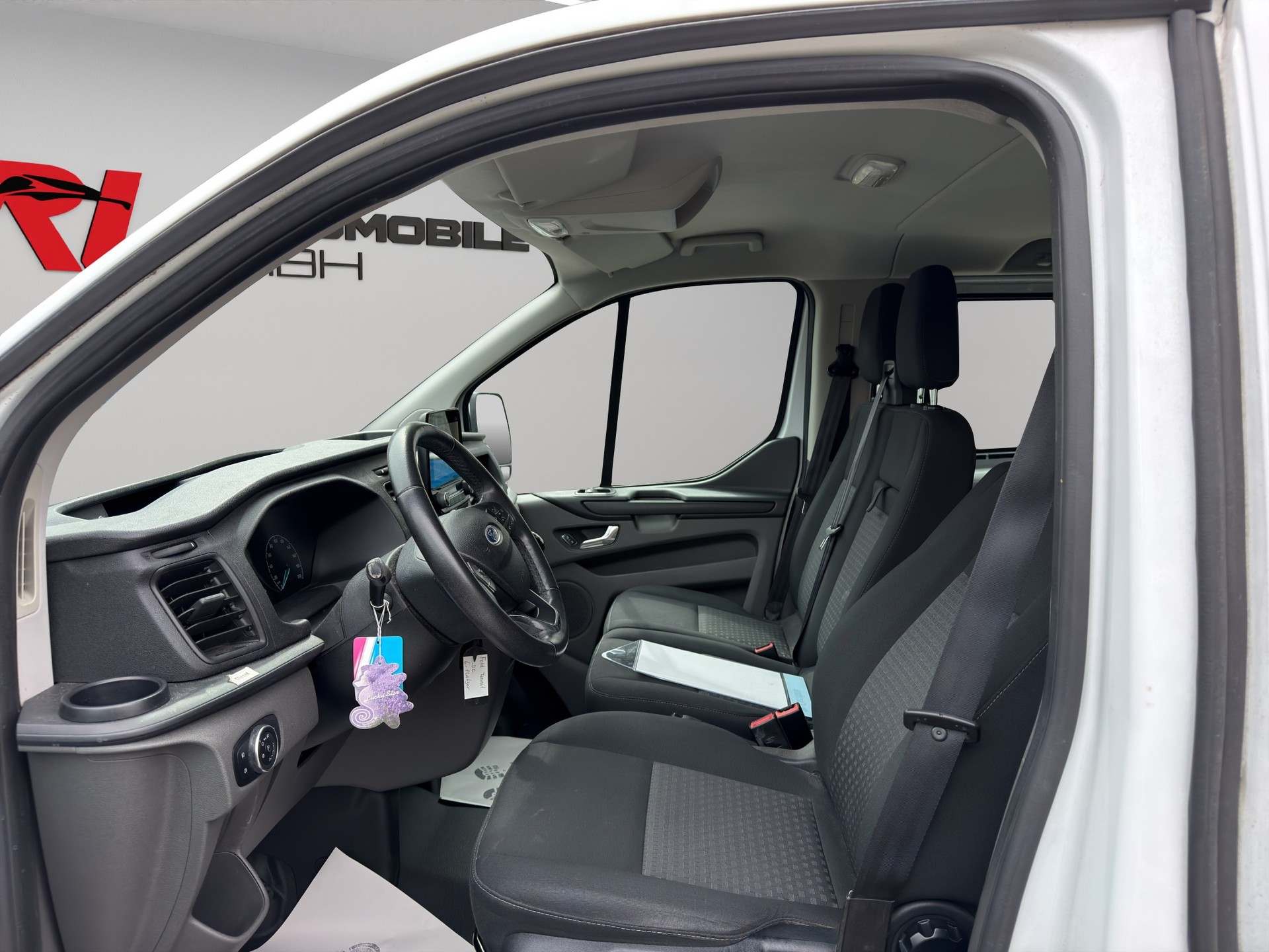 FORD Transit Custom Van 300 L2H1 DK Trend-image-12
