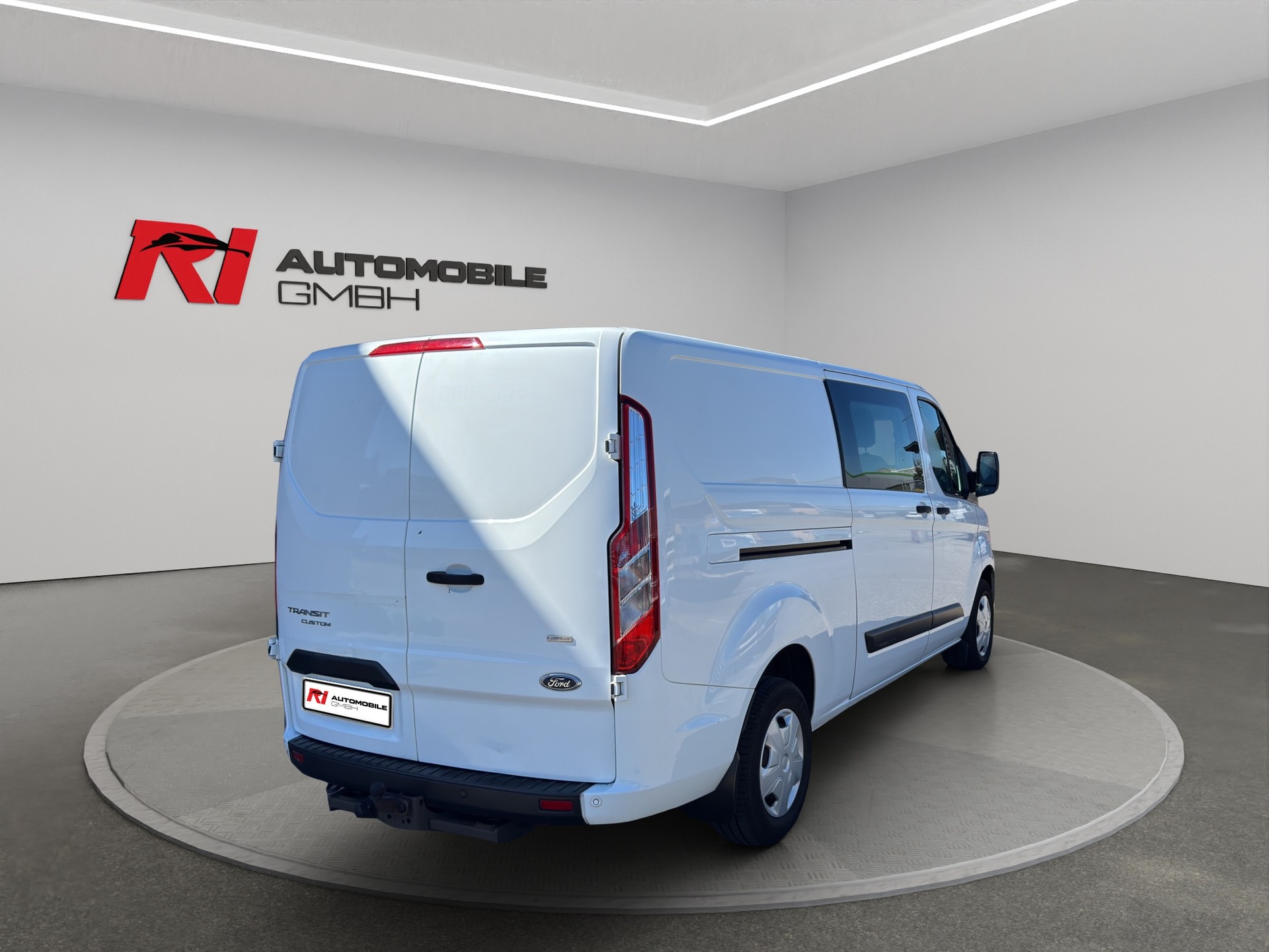 FORD Transit Custom Van 300 L2H1 DK Trend-image-7