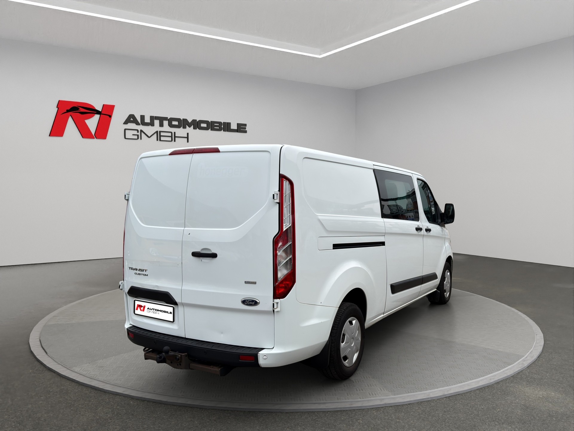 FORD Transit Custom Van 300 L2H1 DK Trend-image-9