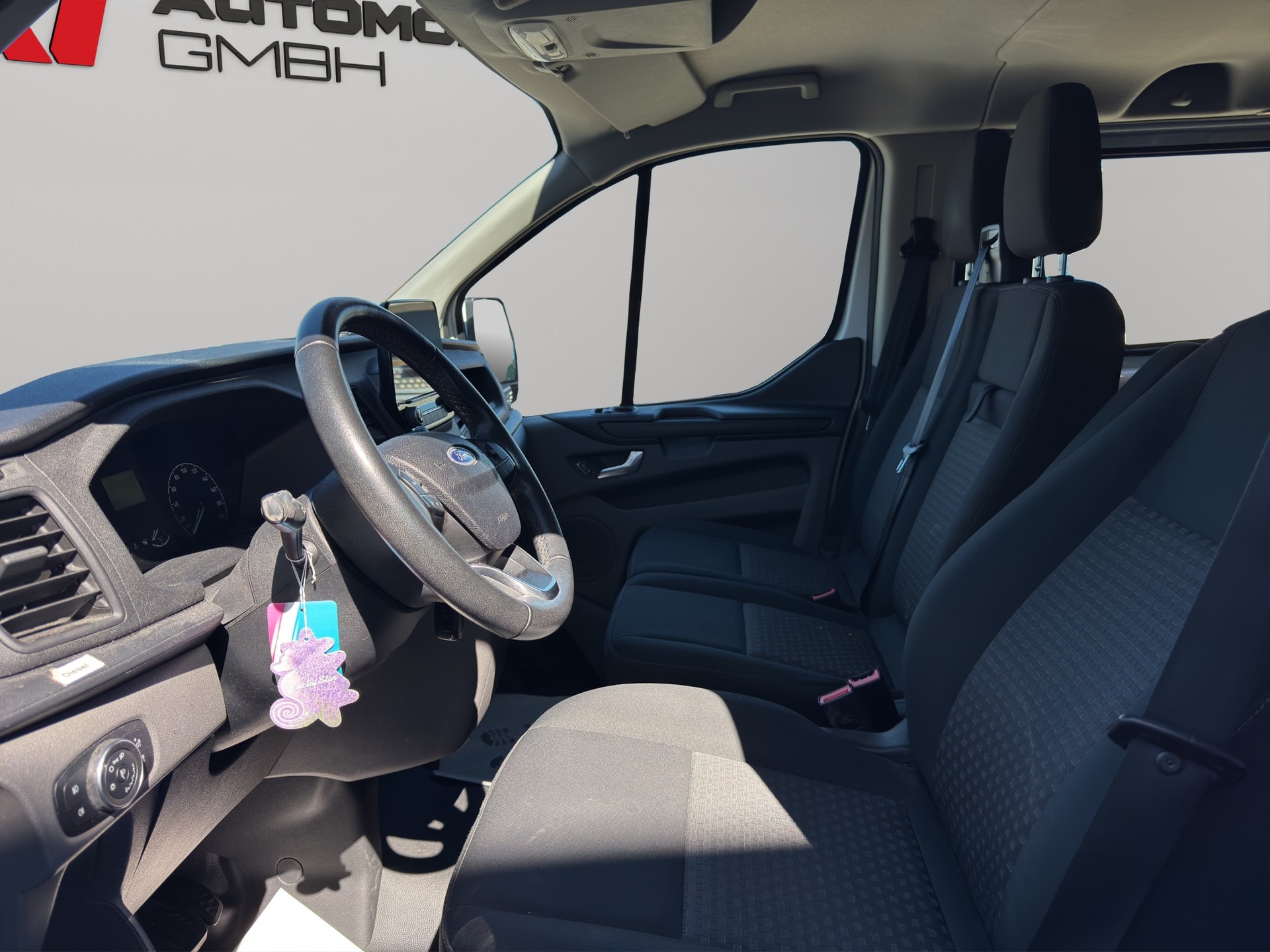 FORD Transit Custom Van 300 L2H1 DK Trend-image-10