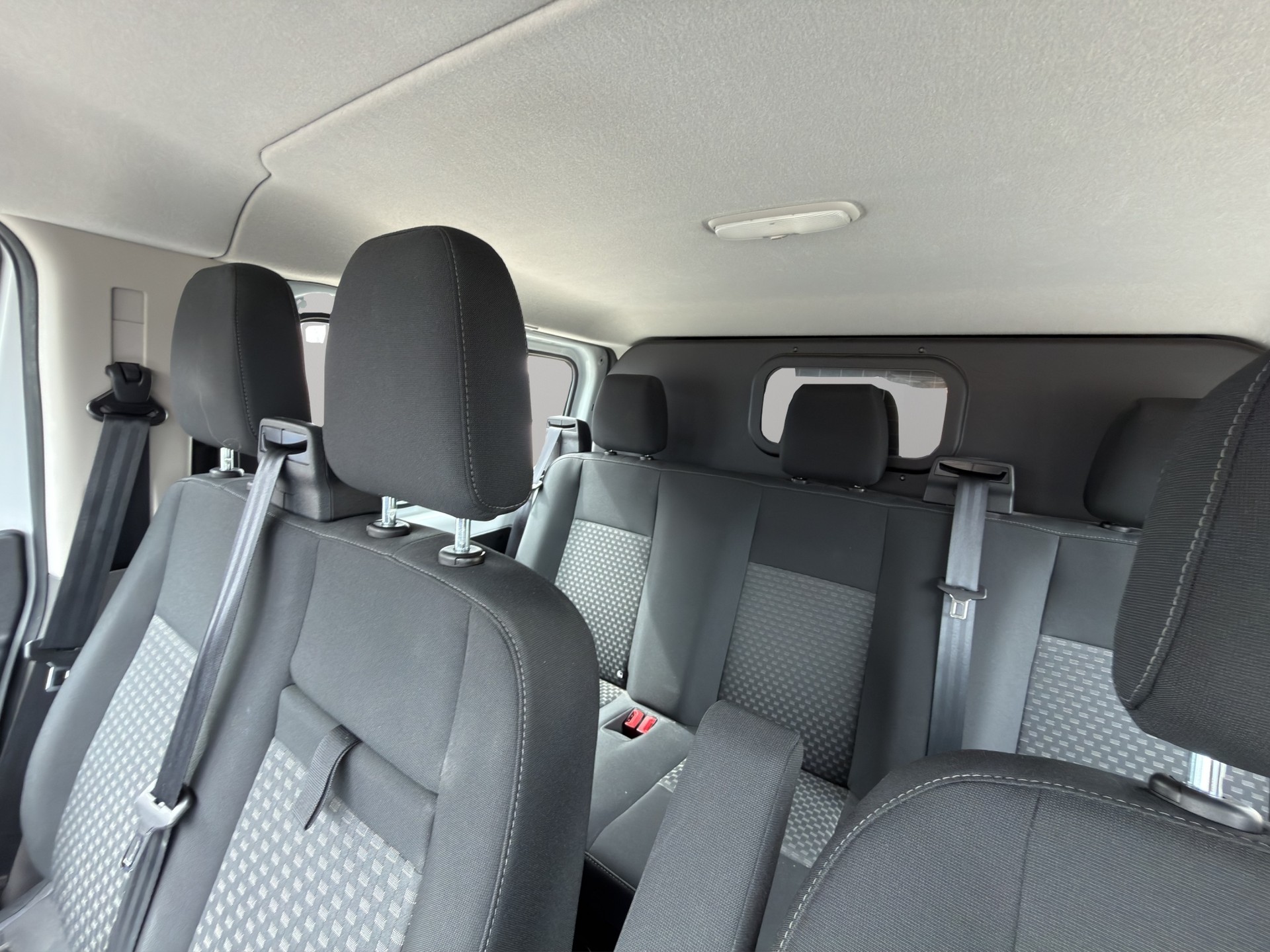 FORD Transit Custom Van 300 L2H1 DK Trend-image-8