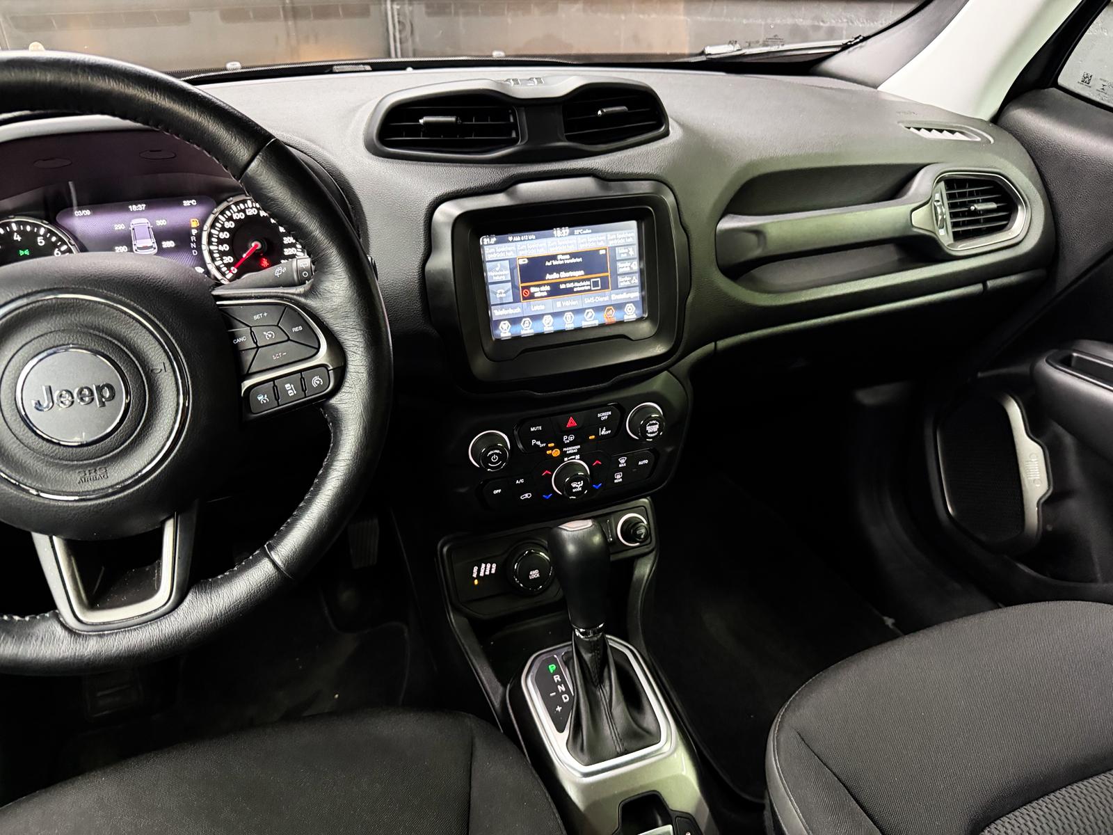 JEEP Renegade 1.4 Turbo Limited AWD-image-13