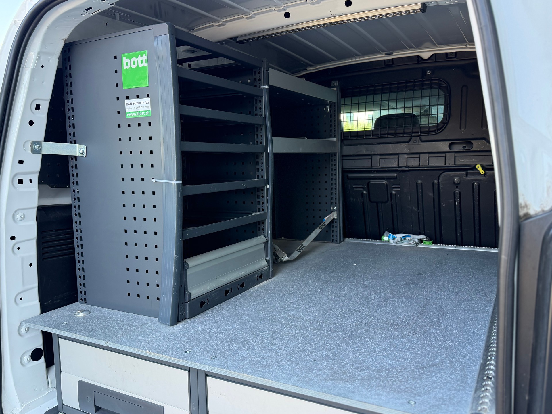 PEUGEOT Partner 1.5 Blue HDi s/s Asphalt 650kg-image-7