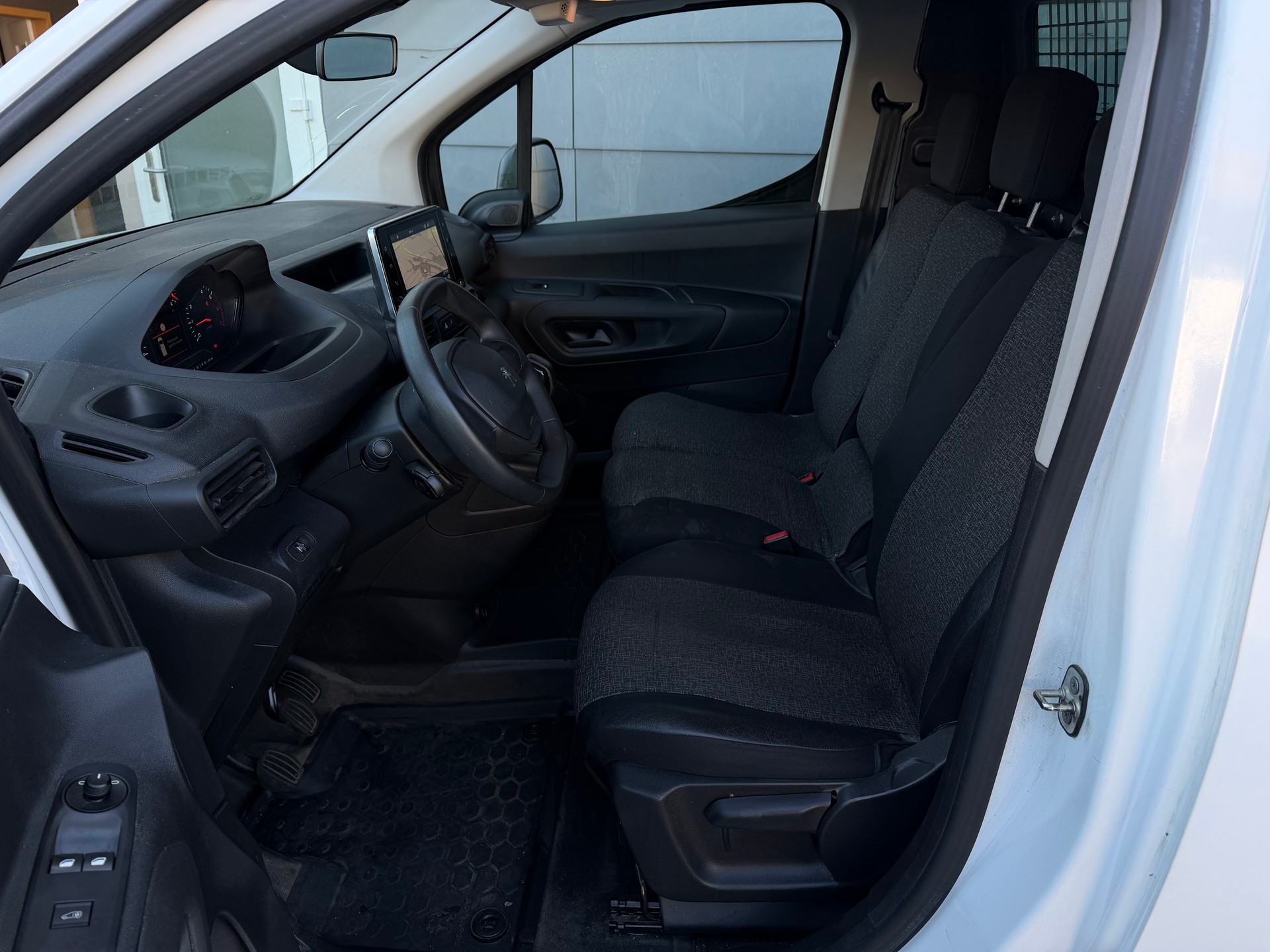 PEUGEOT Partner 1.5 Blue HDi s/s Asphalt 650kg-image-13