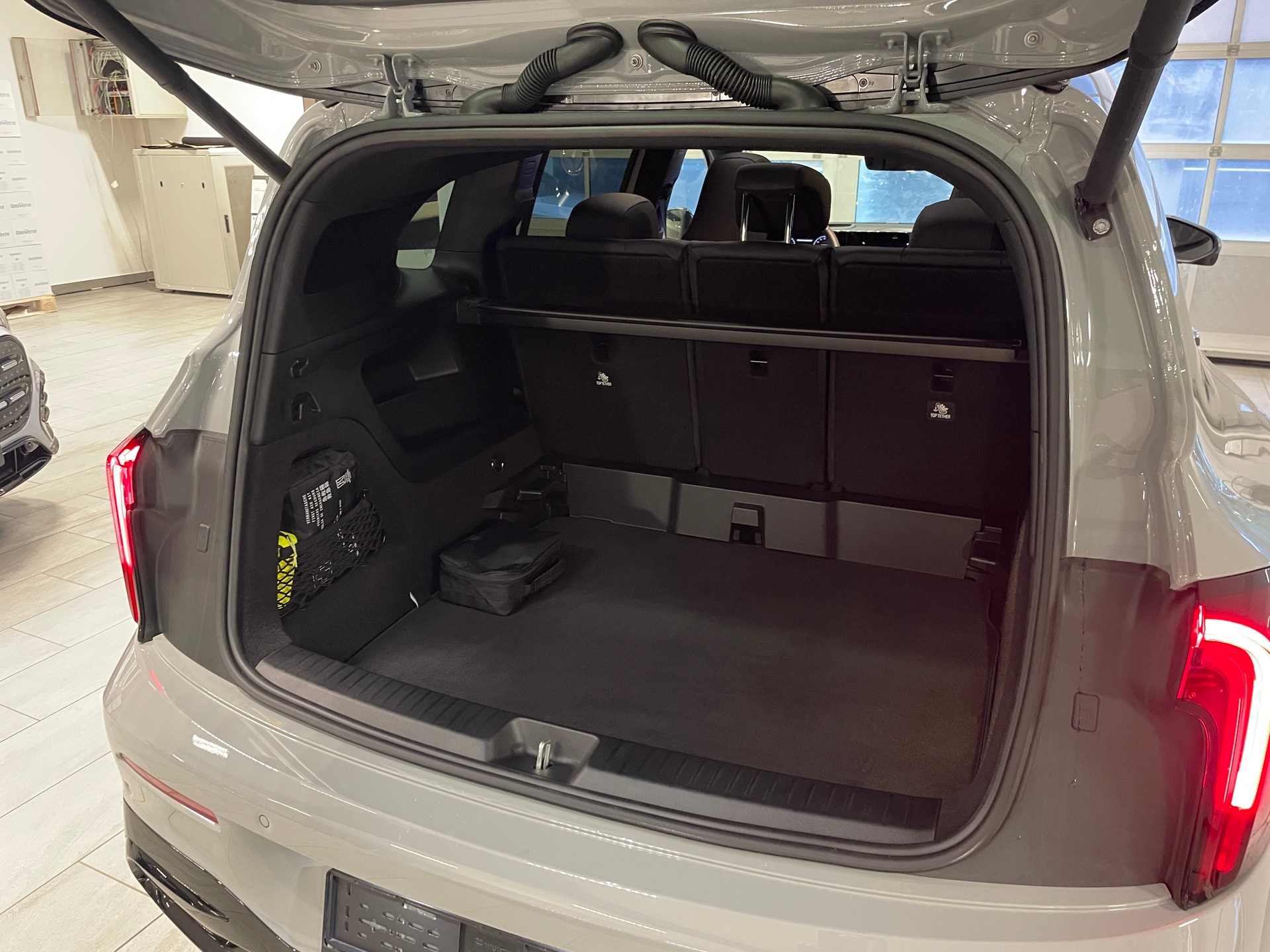 MERCEDES-BENZ GLB 350 85kWh EQ 4 Matic-image-7