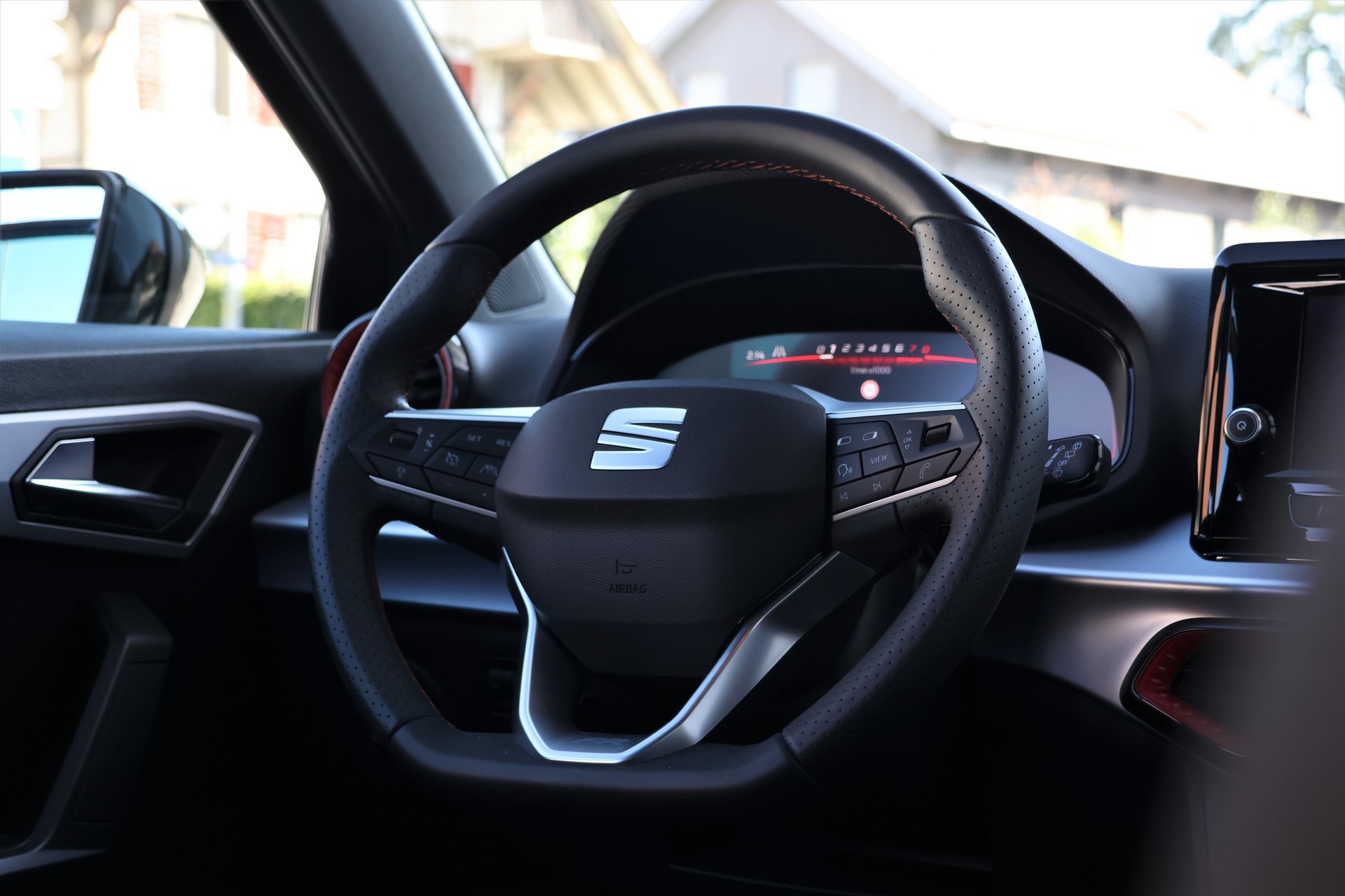 SEAT Ibiza 1.0 EcoTSI FR DSG-image-13