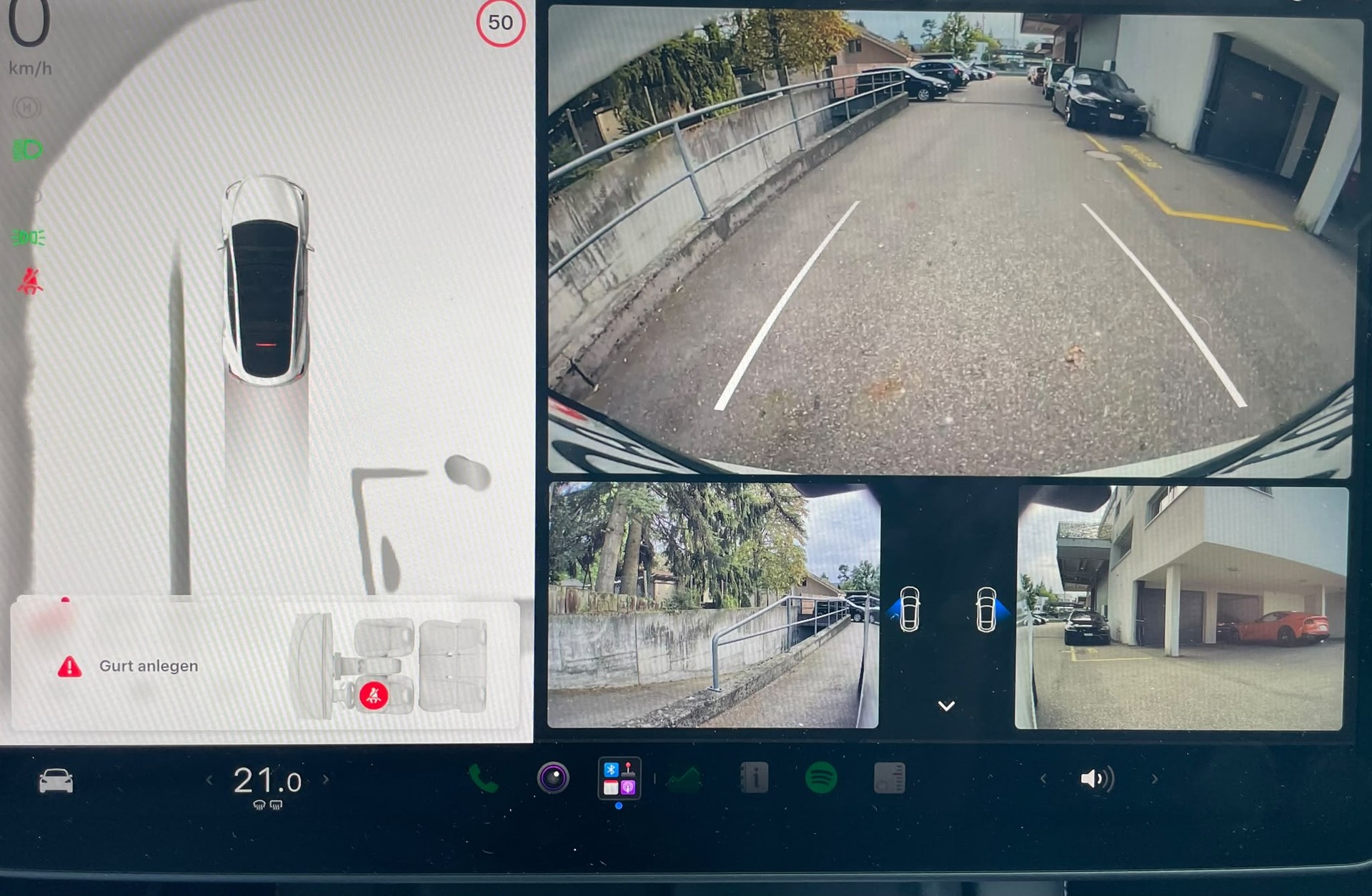 TESLA Model Y Long Range 533 km (WLTP) 514PS AHK 1600kg Werksgarantie SOH 94%-image-13