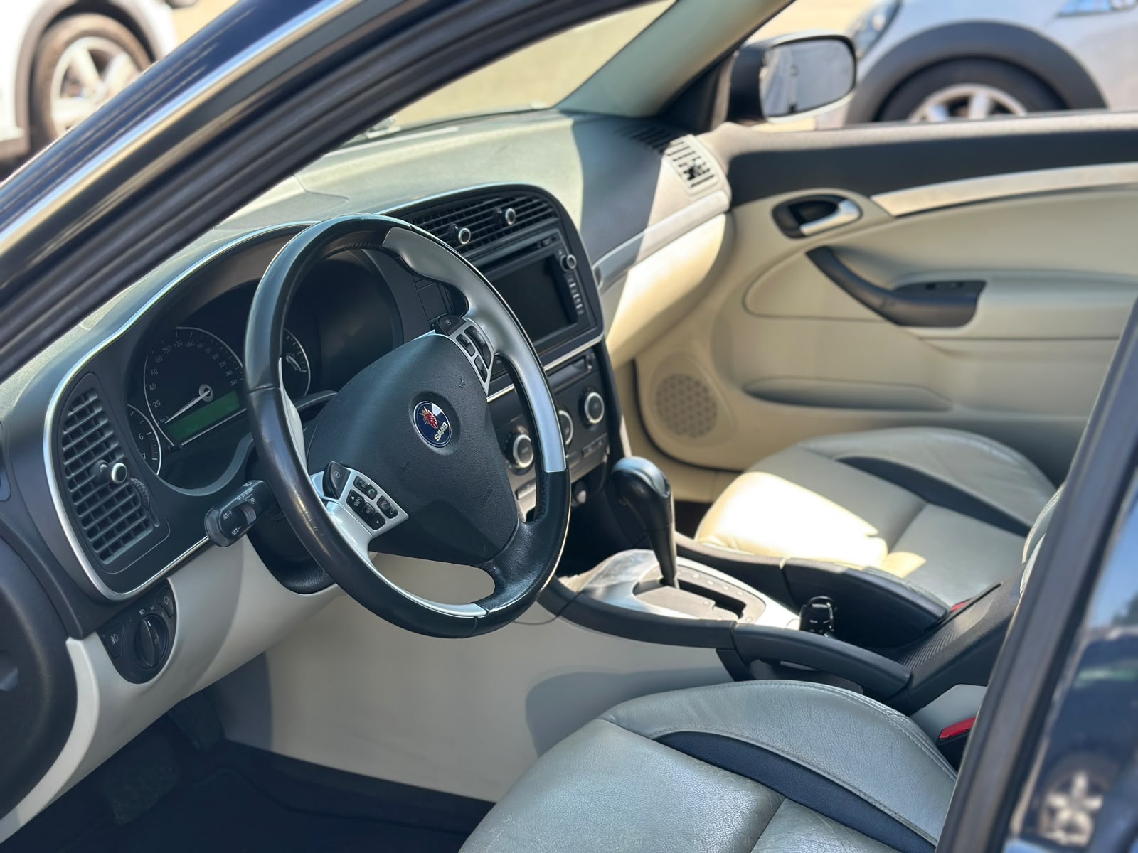 SAAB 9-3 2.0T Aero XWD Automatic-image-5
