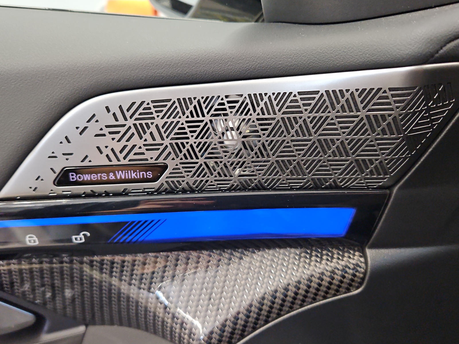 BMW M5 xDrive Limousine-image-17