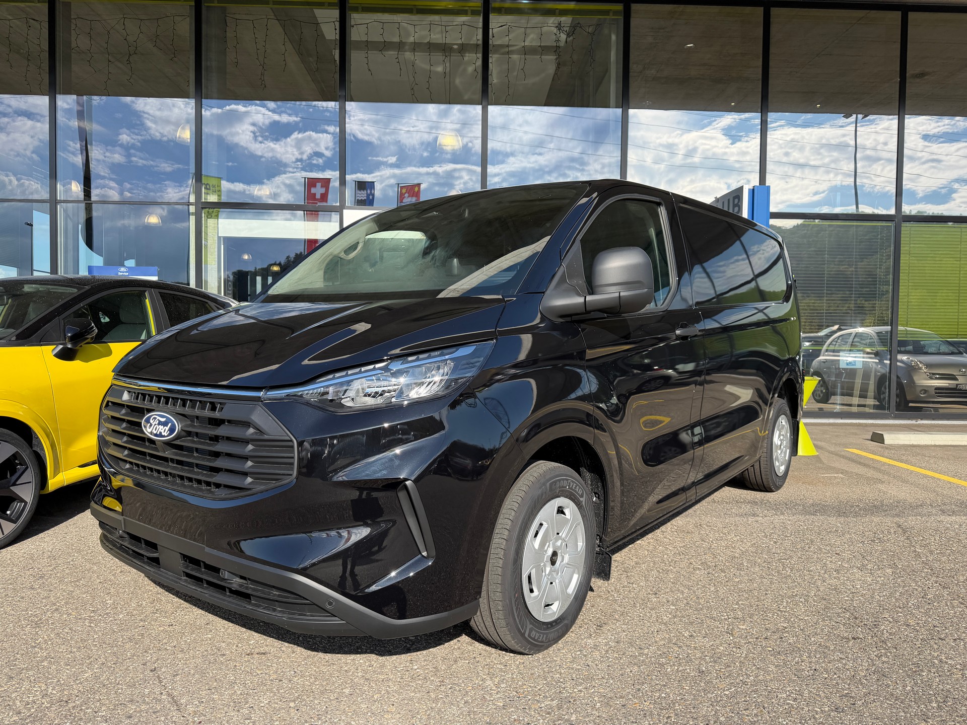 FORD Transit Custom Van 320 L1H1 Trend Automat-image-0
