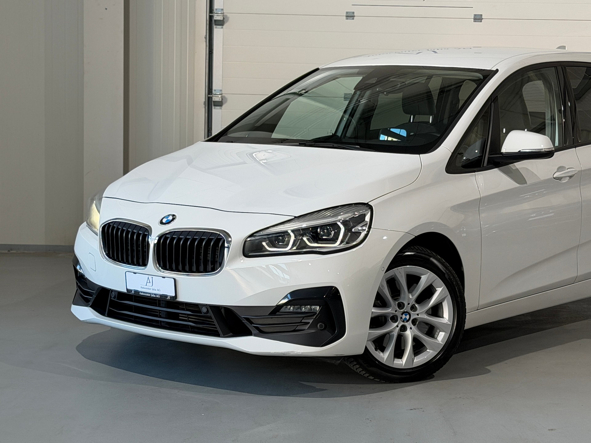 BMW 220d xDrive Gran Tourer Steptronic (CH)-image-1