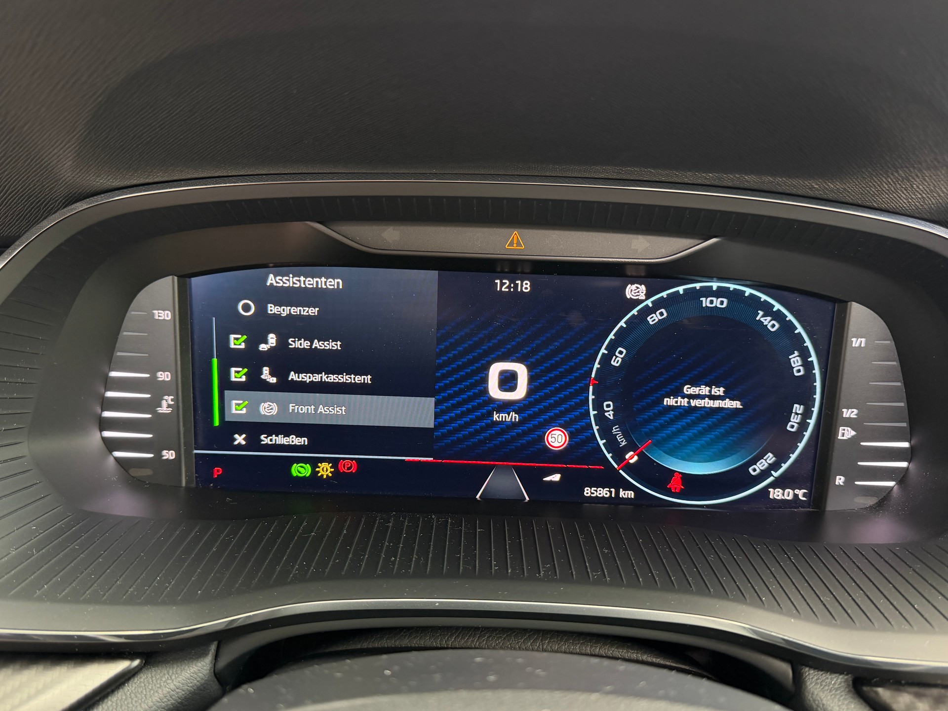 SKODA Octavia Combi 2.0 TSI DSG RS-image-4