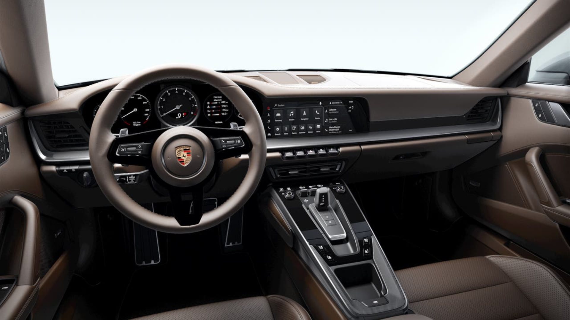 PORSCHE 911 Carrera 4-image-4