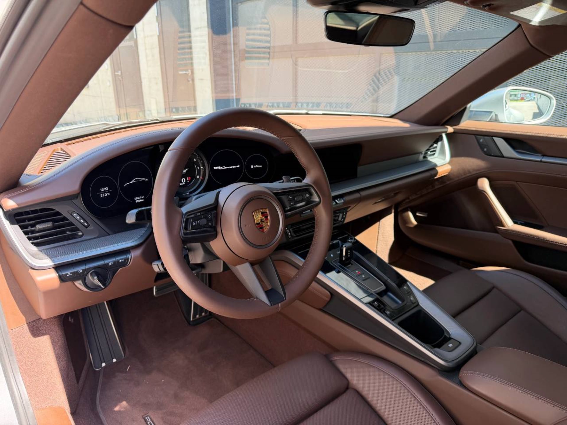 PORSCHE 911 Carrera 4-showroom-element-3