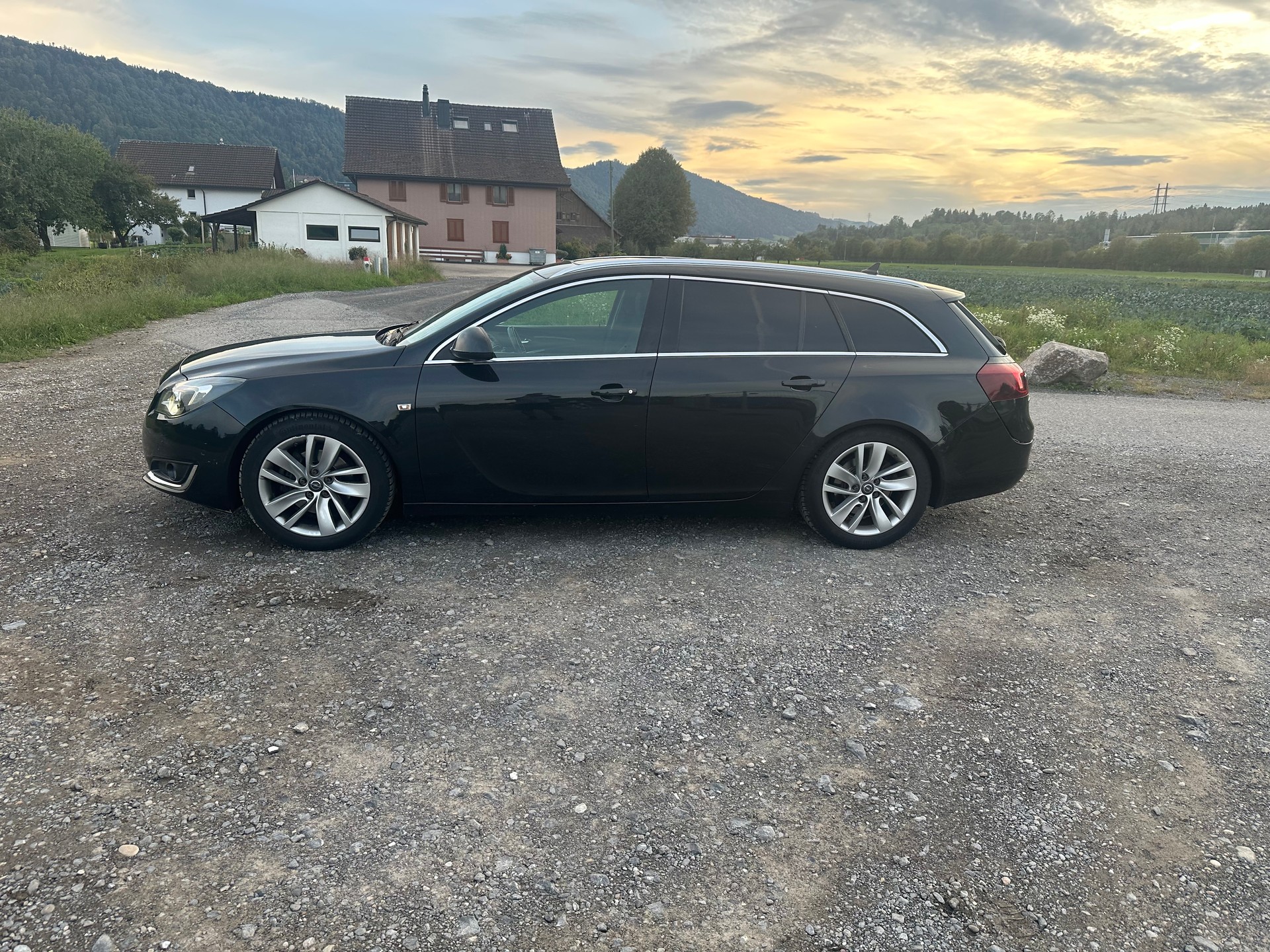 OPEL Insignia Sports Tourer 2.0 CDTI ecoFlex Edition-image-1
