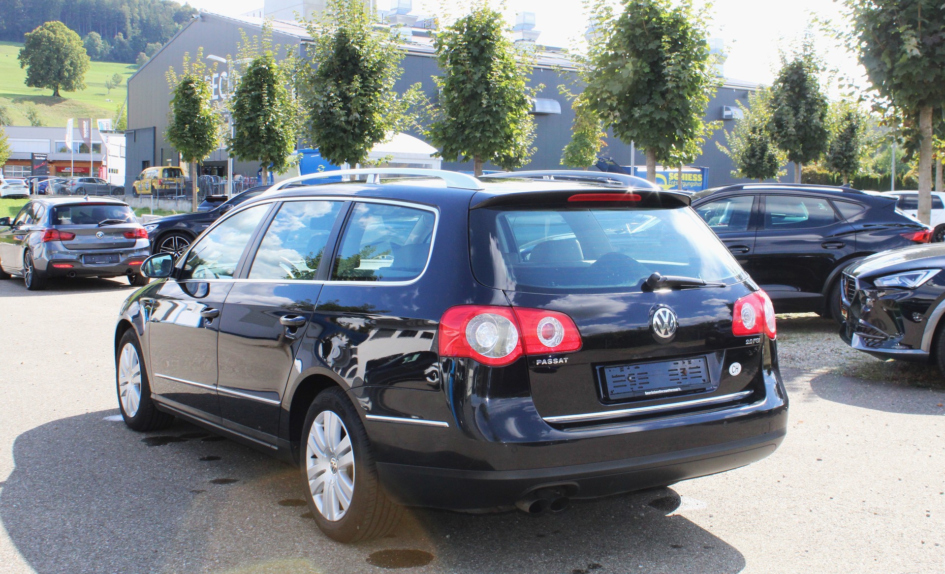 VW Passat Variant 2.0 FSI Highline / CH-Fahrzeug-image-3