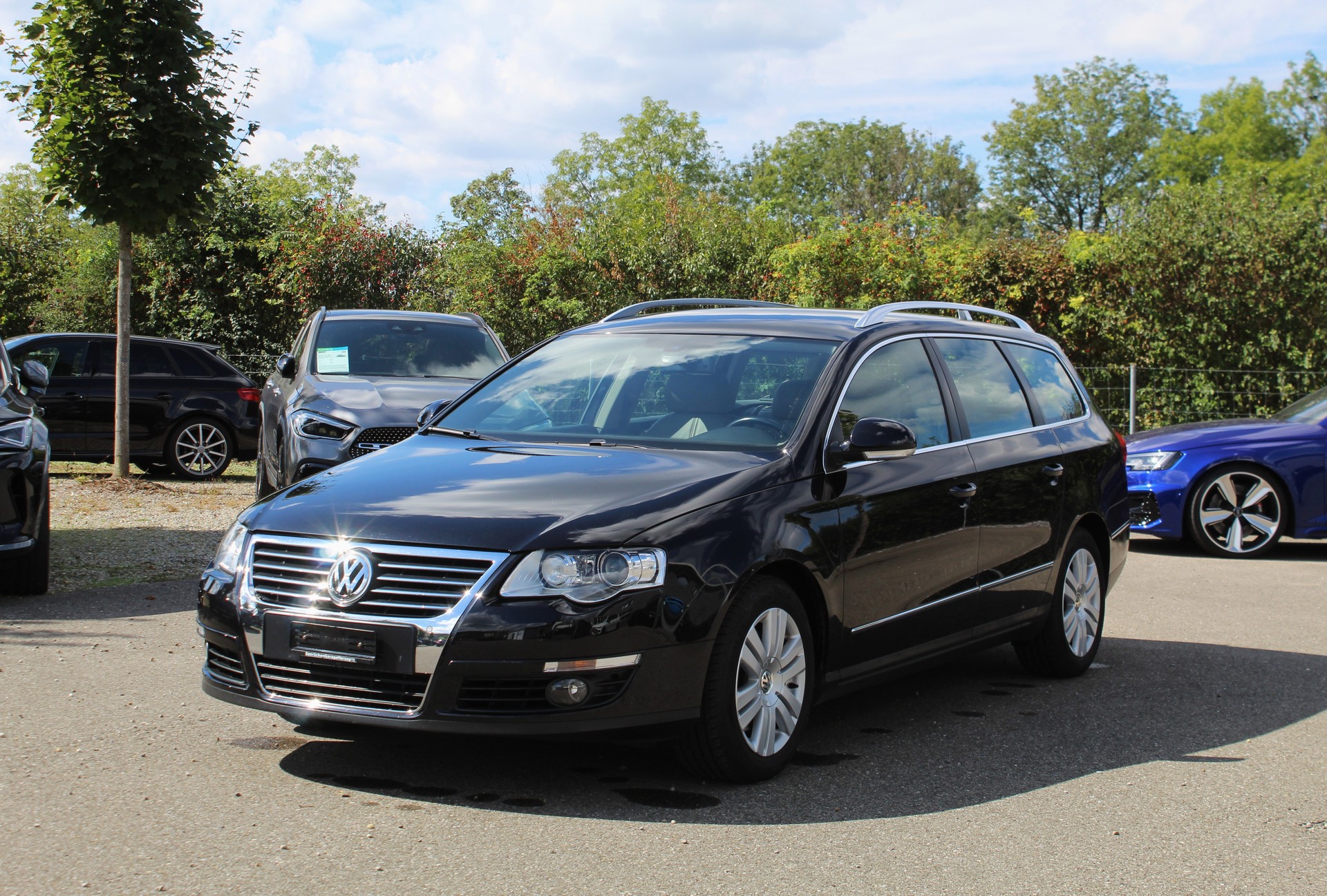 VW Passat Variant 2.0 FSI Highline / CH-Fahrzeug-image-2