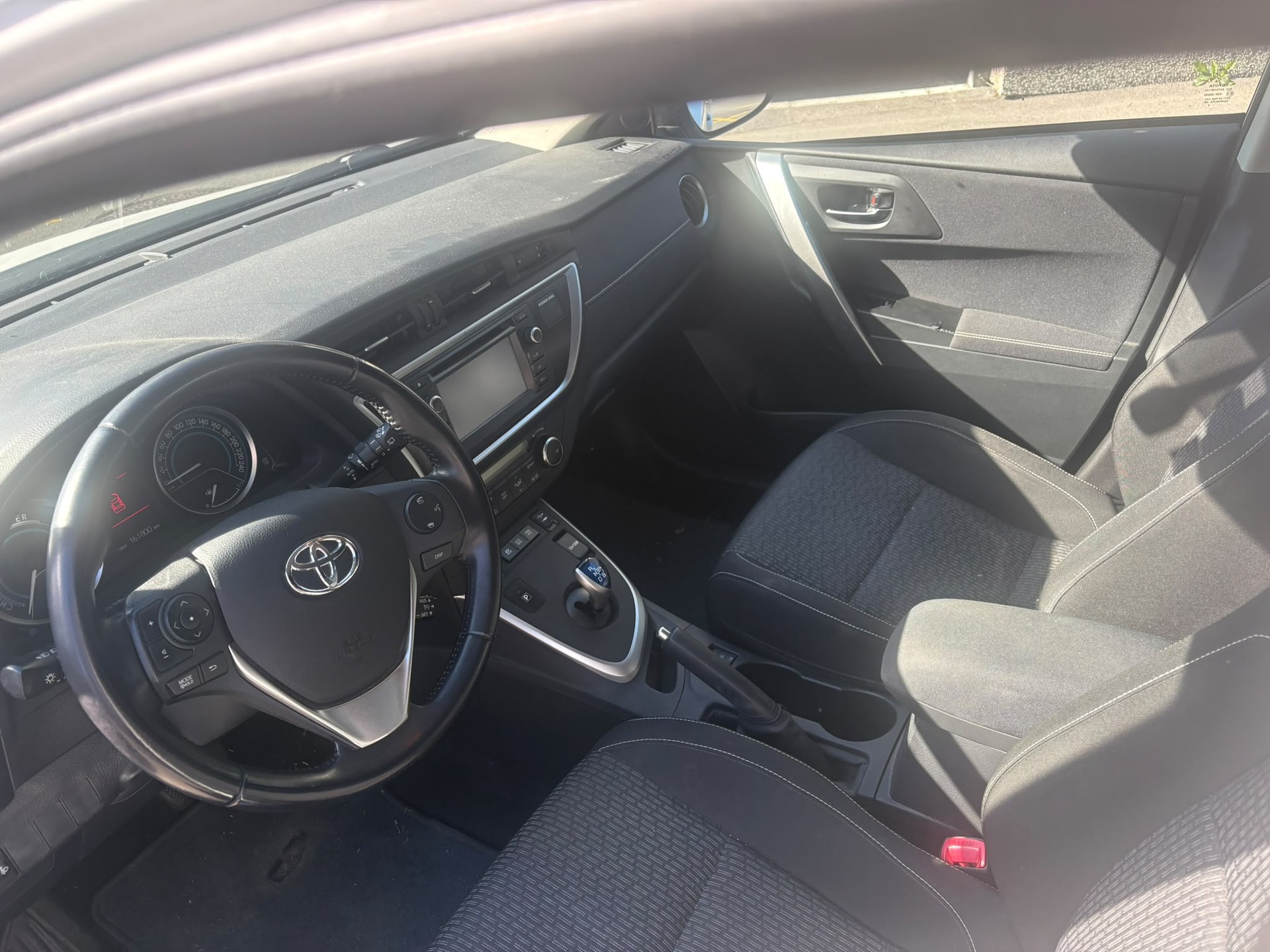TOYOTA Auris Touring Sports 1.8 16V HSD Linea Luna-image-7