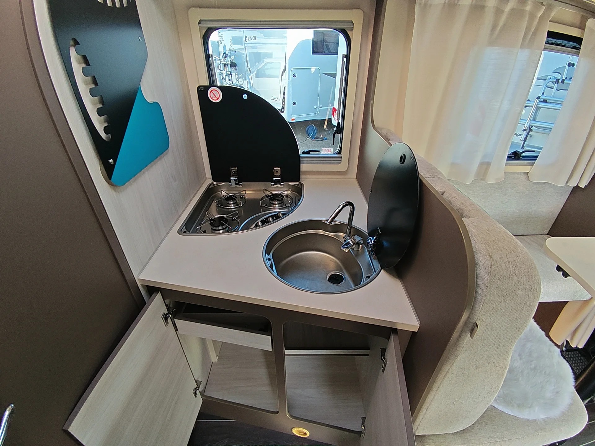 RIMOR Kilig 695 ***vollen Komfort für spontane Reisen – einfach einsteigen und losfahren ***-image-19