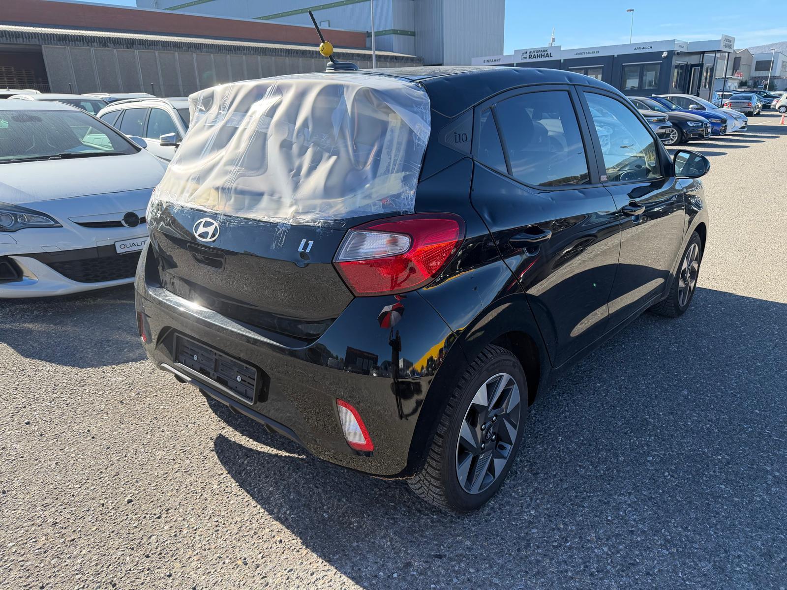 HYUNDAI i10 1.2 Amplia-image-3