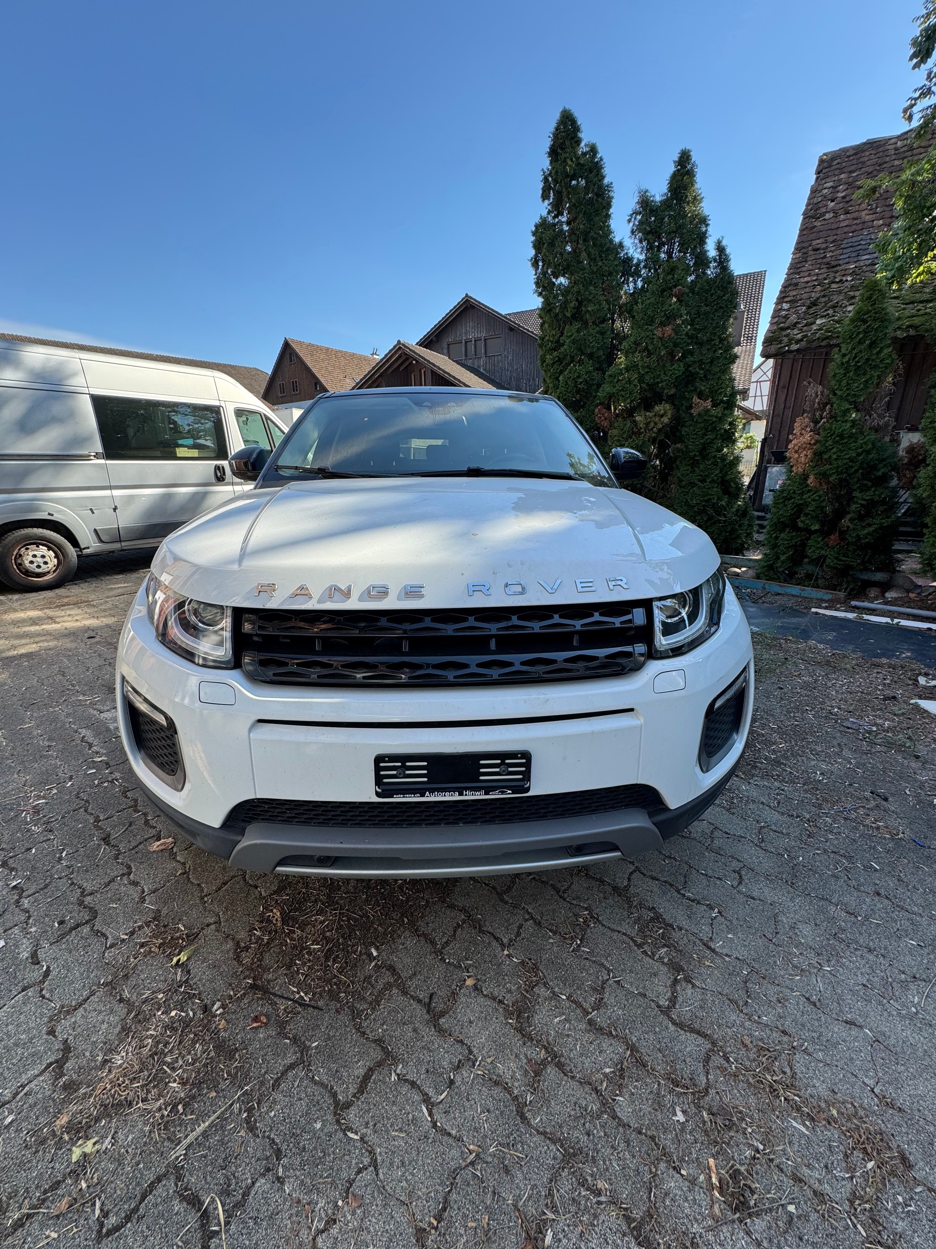 LAND ROVER Range Rover Evoque 2.0 TD4 SE Advantage AT9-image-0