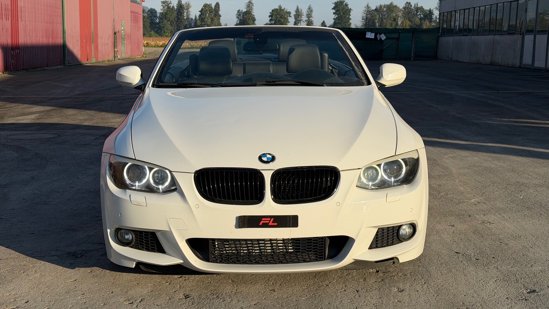 BMW 335i Cabriolet DSG-image-1