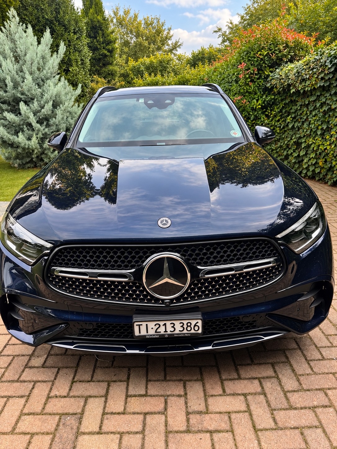 MERCEDES-BENZ GLC 220 d AMG Line 4matic-image-0