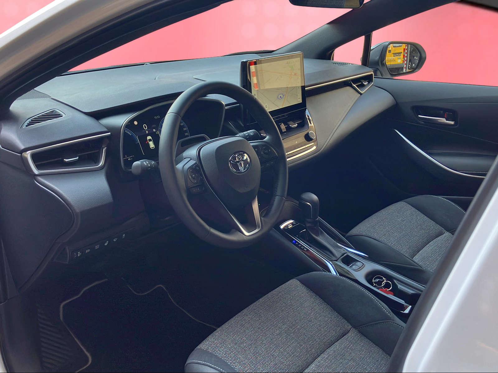 TOYOTA Corolla 1.8 HSD Swiss Edition-image-4
