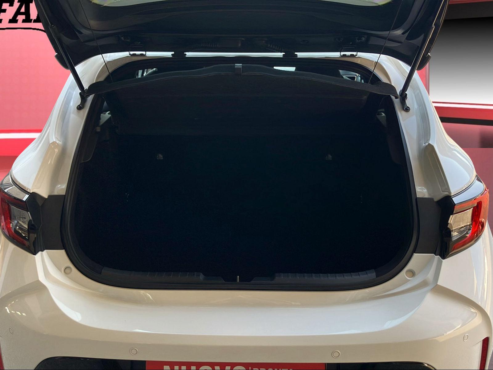 TOYOTA Corolla 1.8 HSD Swiss Edition-image-9