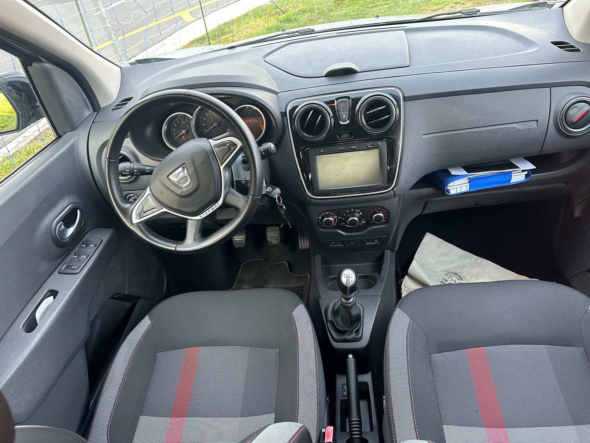 DACIA Lodgy TCE 130 Stepway 7PL-image-8