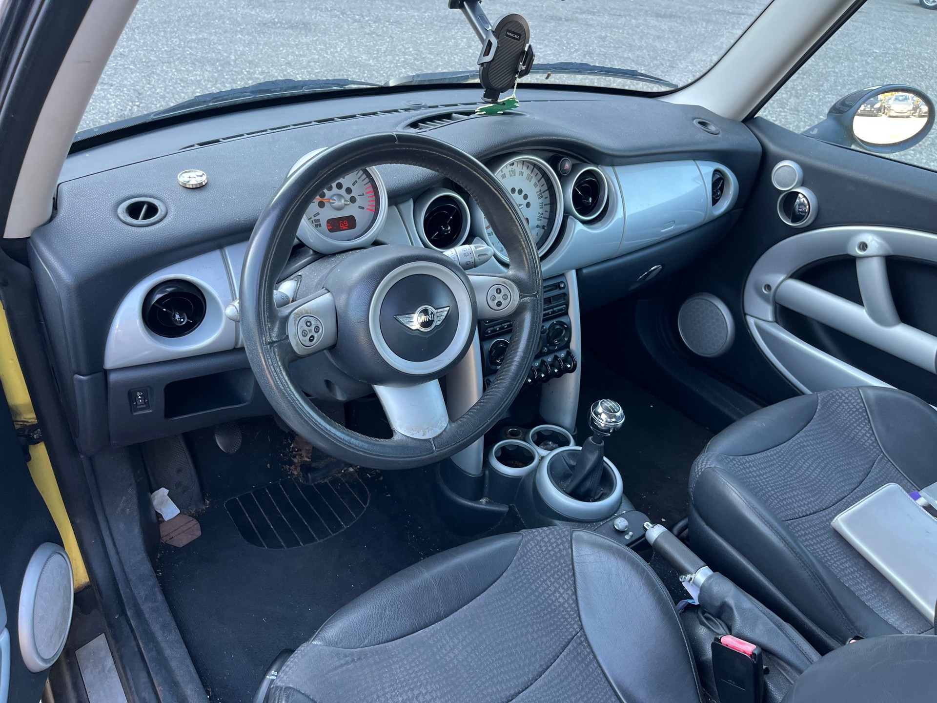 MINI Cooper-image-4