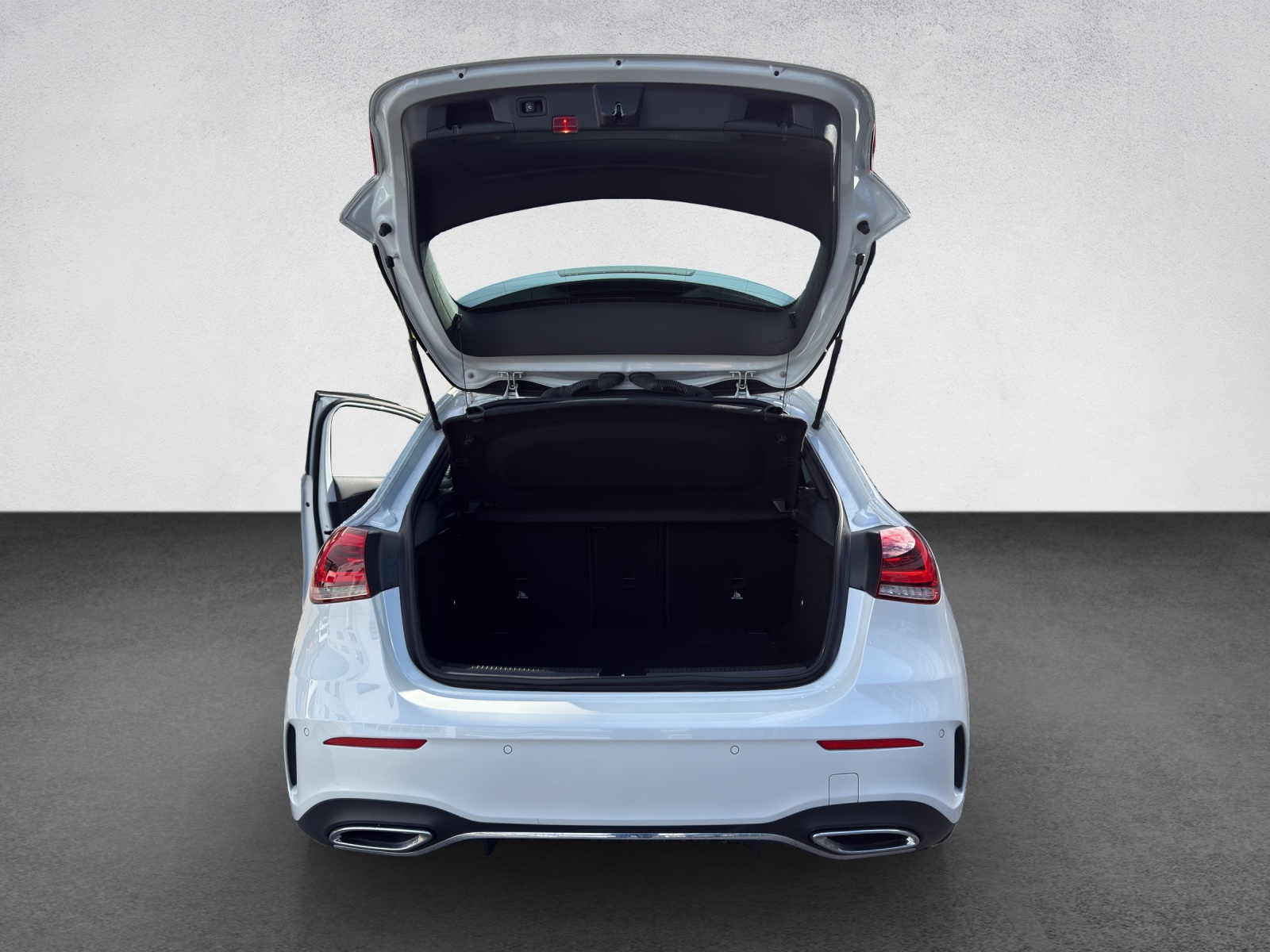 MERCEDES-BENZ A 220 AMG Line 7G-DCT 4Matic-image-8
