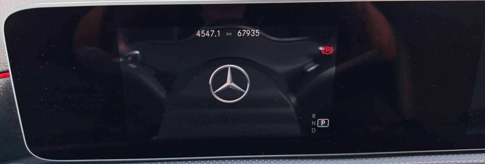 MERCEDES-BENZ A 220 AMG Line 7G-DCT 4Matic-image-10