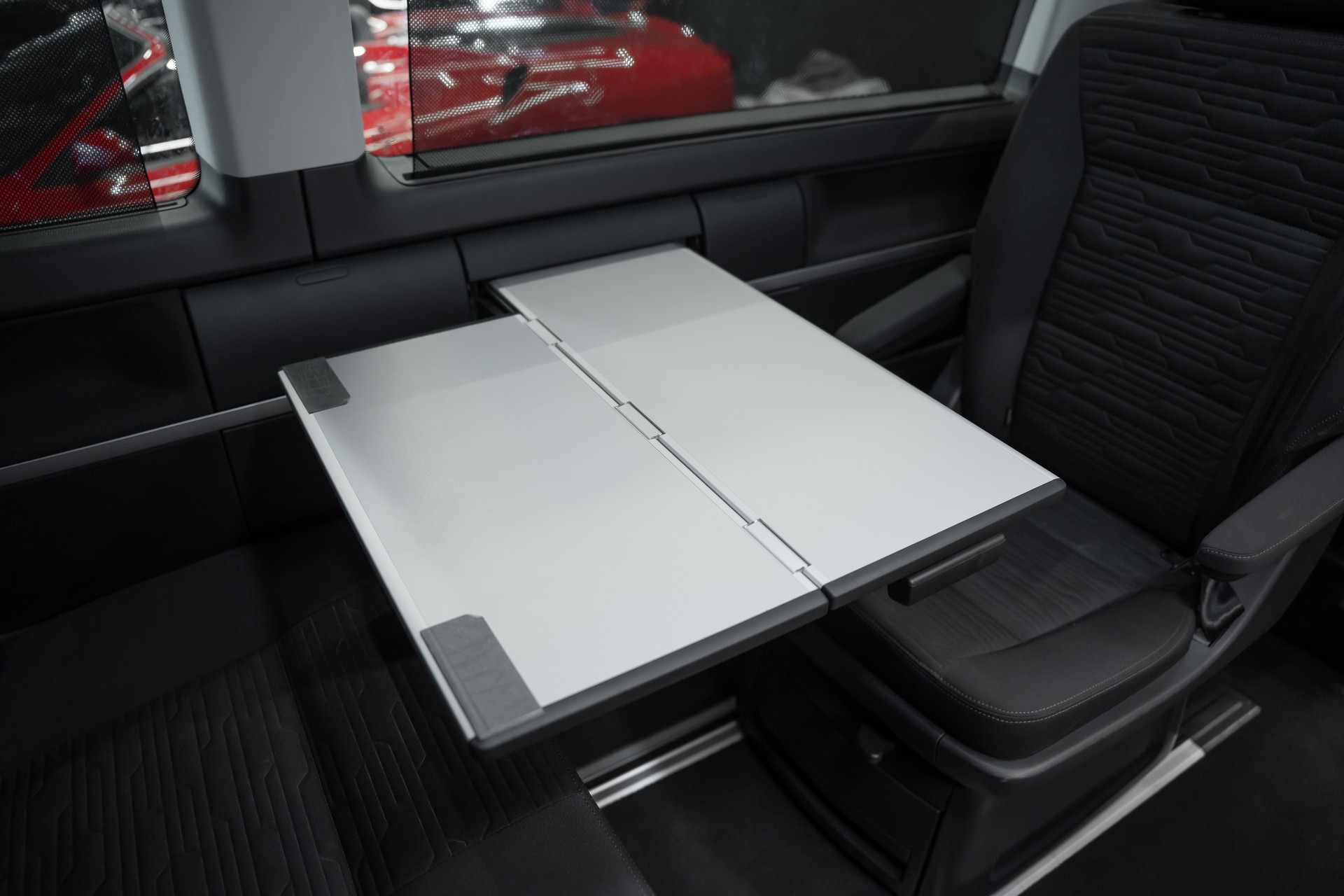 VW T6.1 Multivan 2.0 Bi-TDI Comfortline 4Motion DSG-image-10