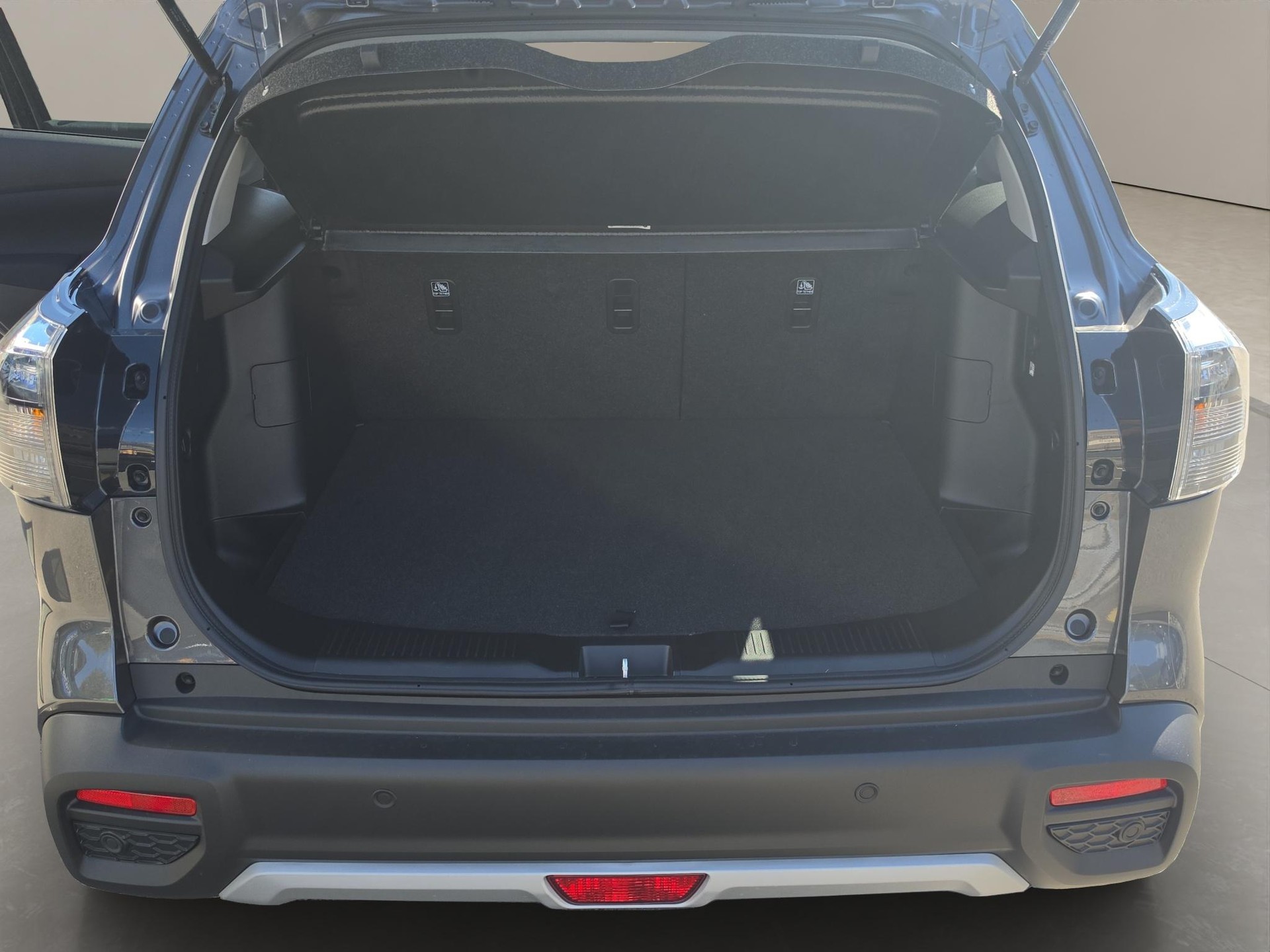 SUZUKI S-Cross 1.4 T Piz Sulai Hybrid 4x4-image-12
