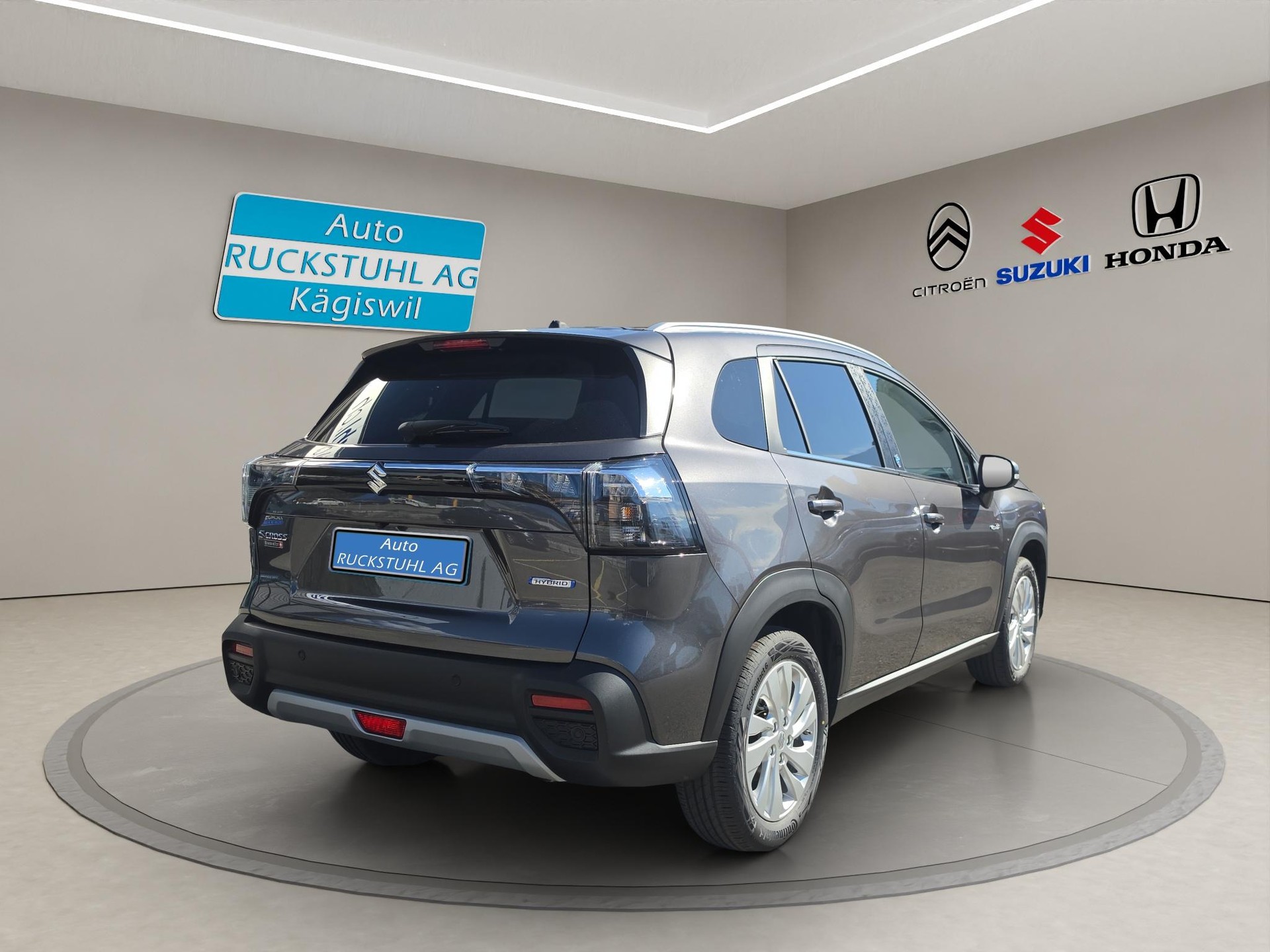 SUZUKI S-Cross 1.4 T Piz Sulai Hybrid 4x4-image-3