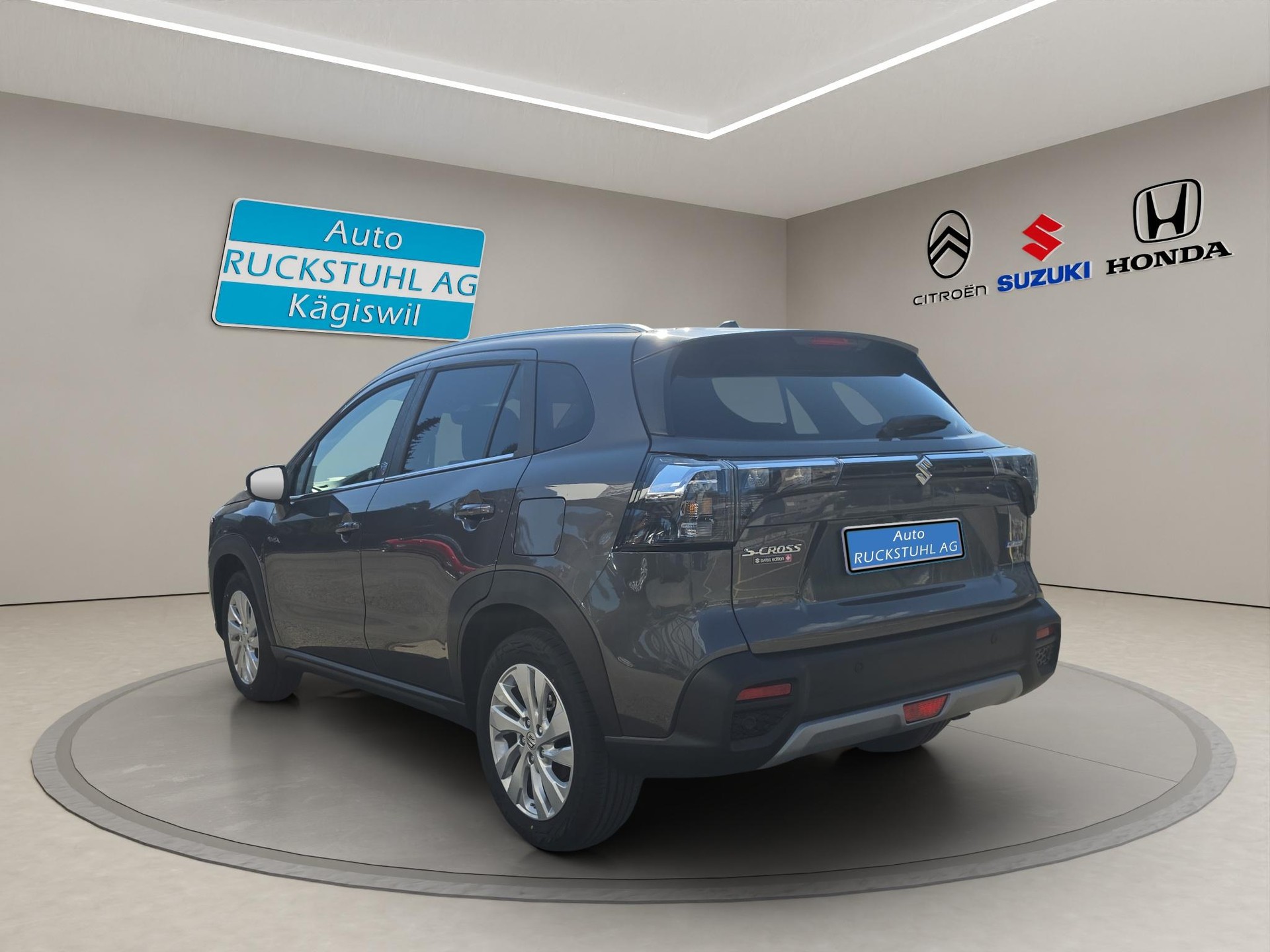 SUZUKI S-Cross 1.4 T Piz Sulai Hybrid 4x4-image-4